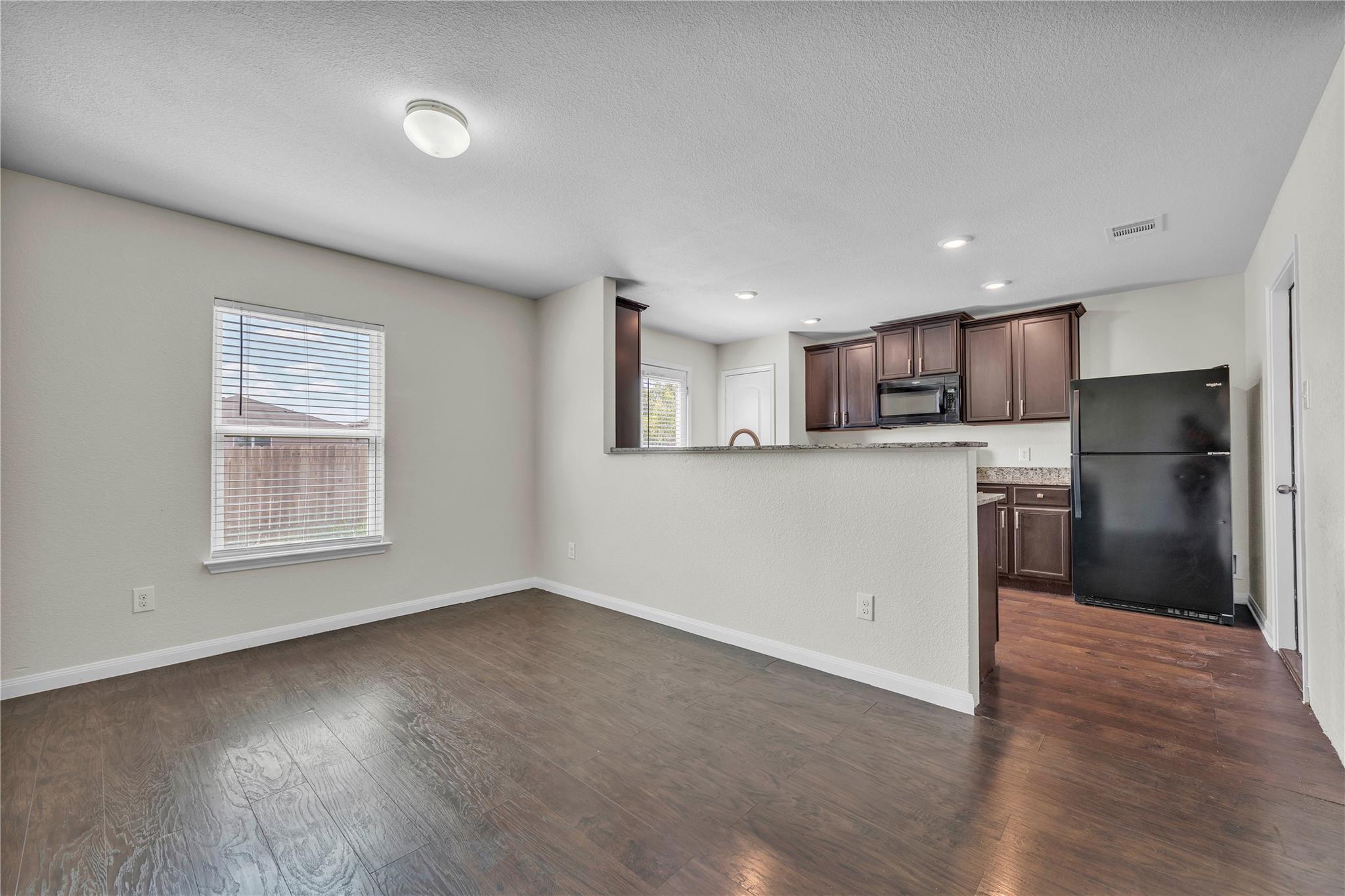 5021 Cressler Ln #29g Property Photo 6