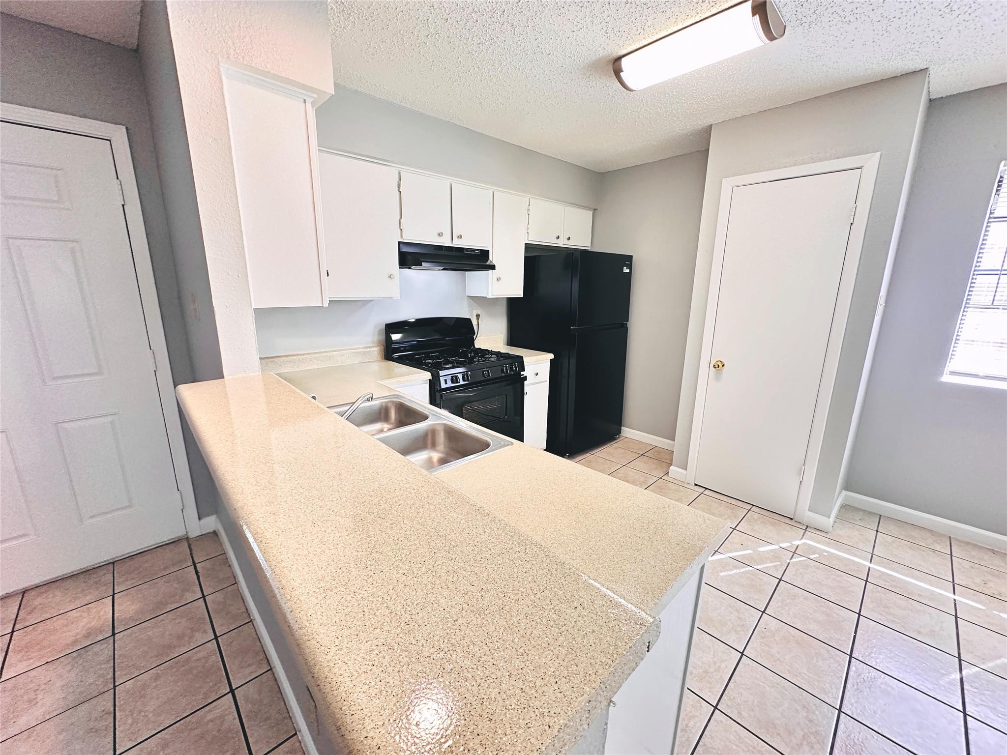 9808 Roxanna Dr #c Property Photo 10