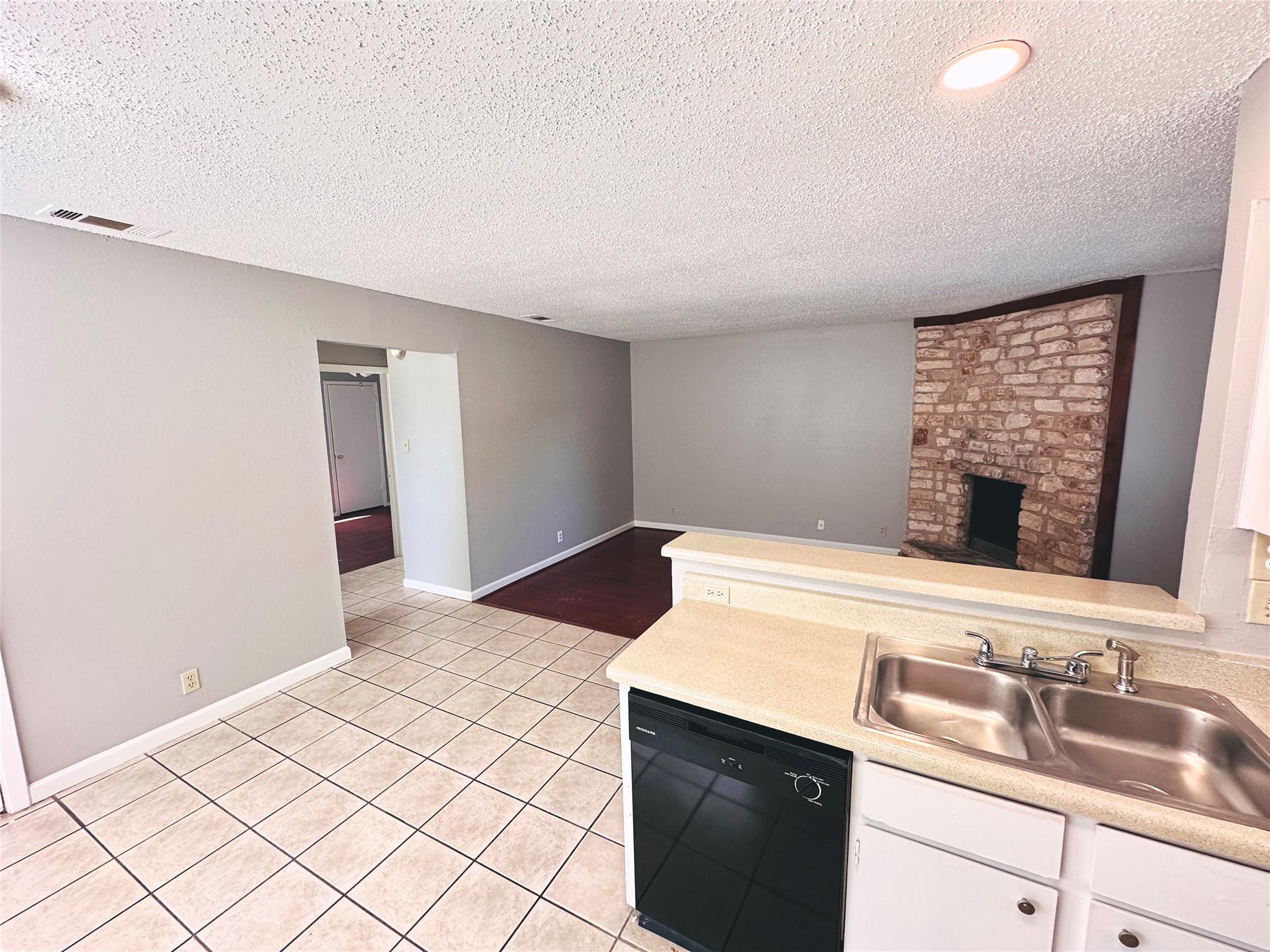 9808 Roxanna Dr #c Property Photo 14