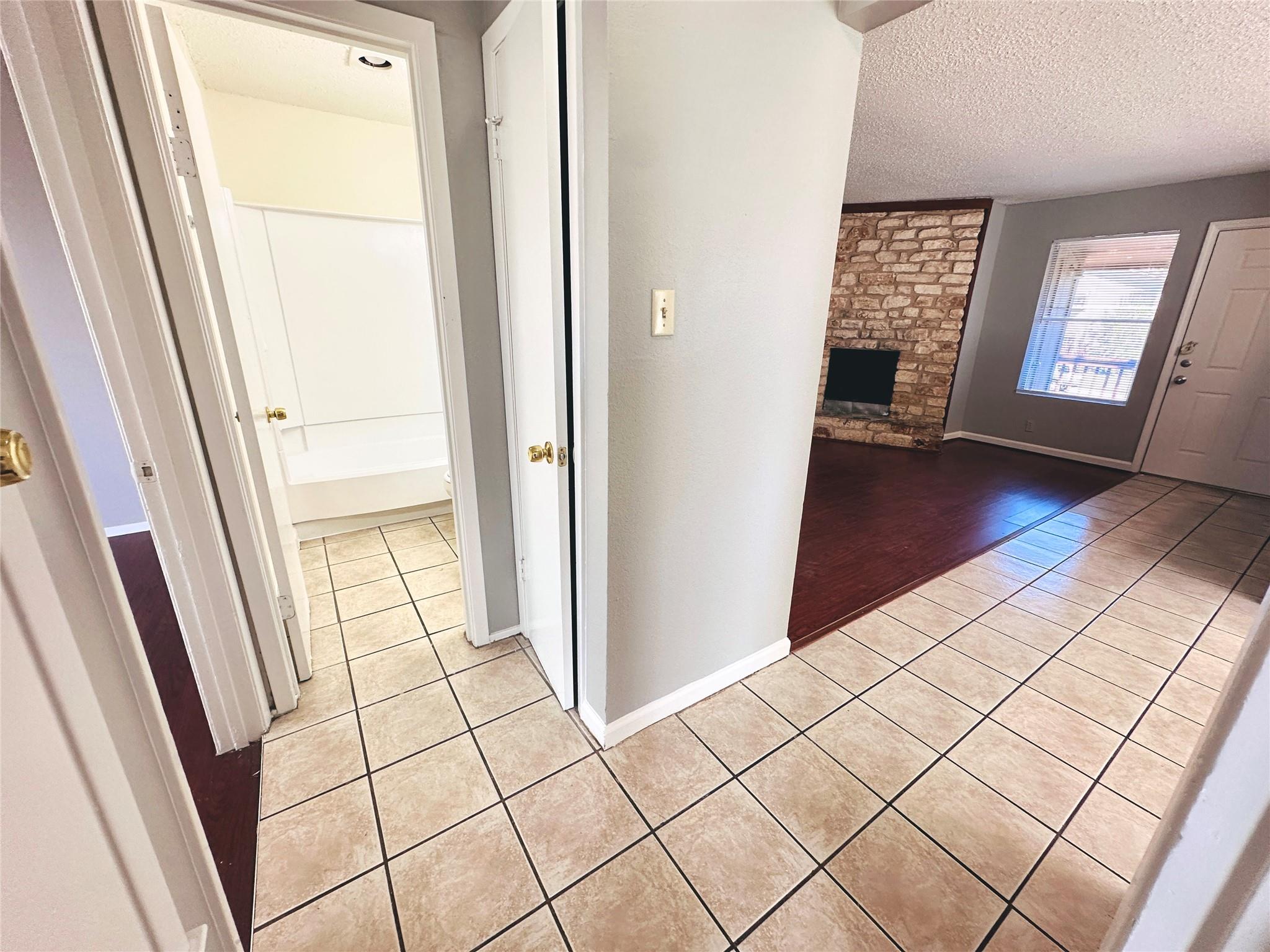 9808 Roxanna Dr #c Property Photo 22