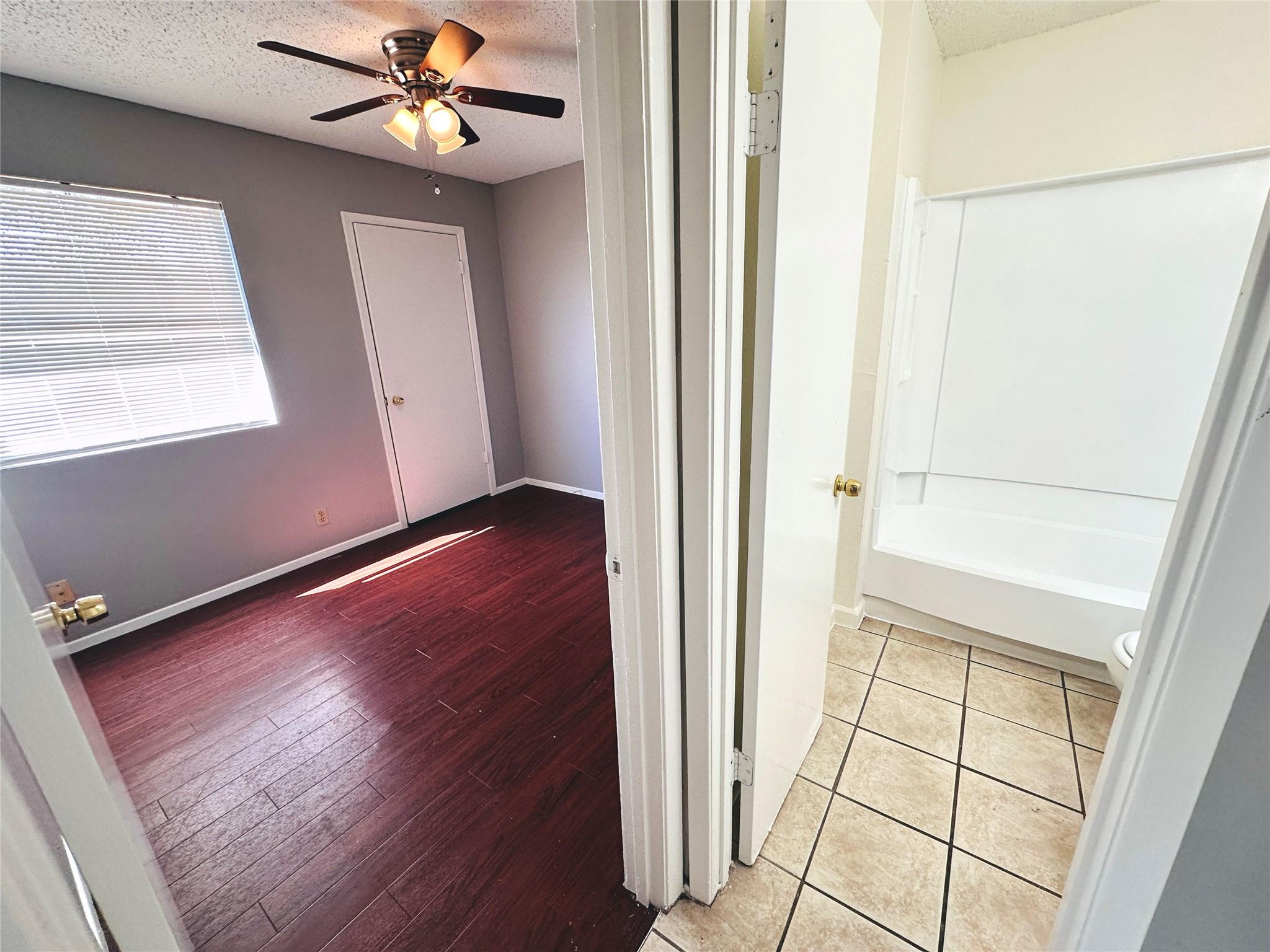 9808 Roxanna Dr #c Property Photo 24