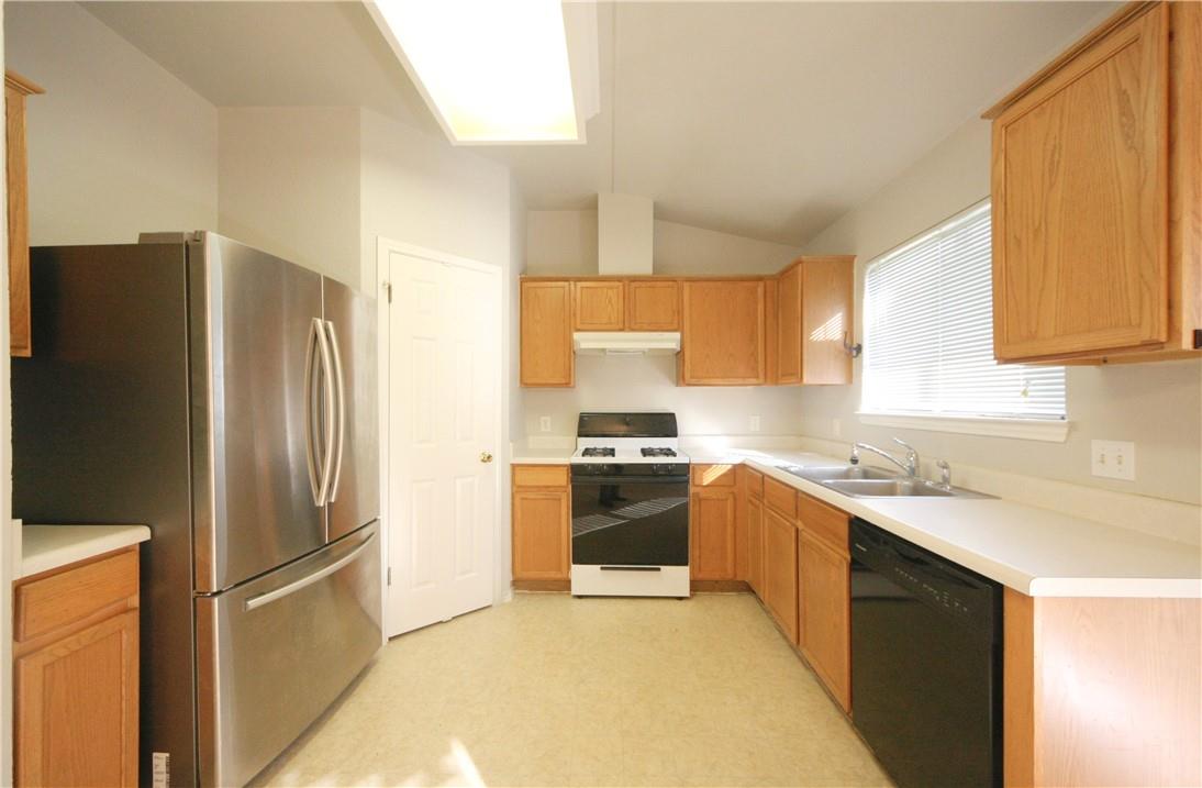 2001 Charlotte Way Property Photo 6