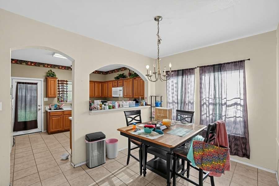 11408 Hereford St Property Photo 6