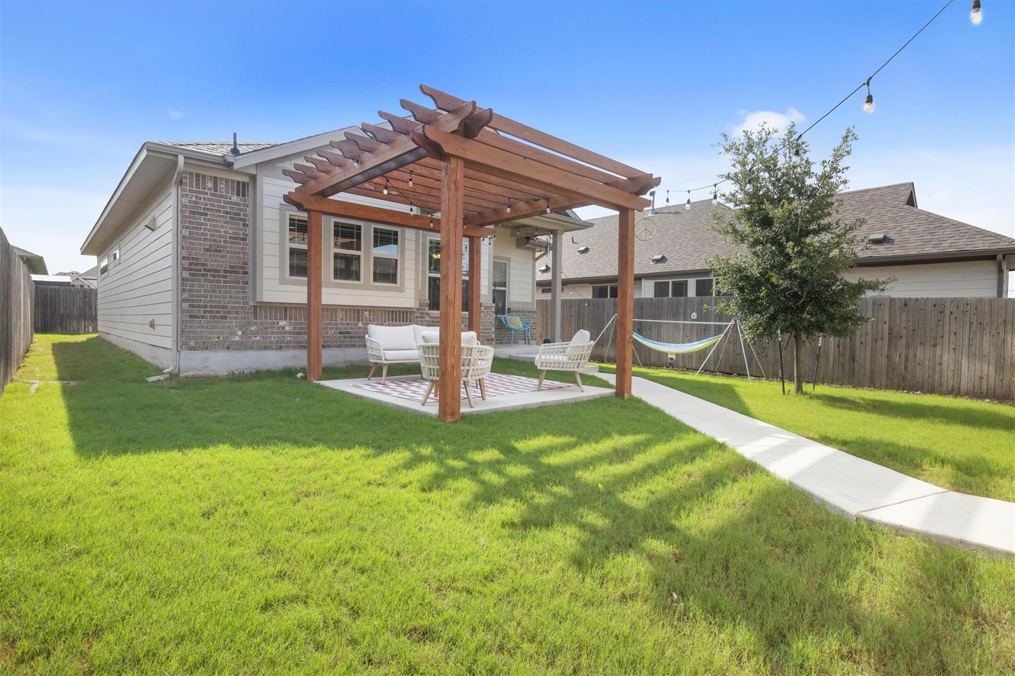 17921 Lungo St Property Photo 1