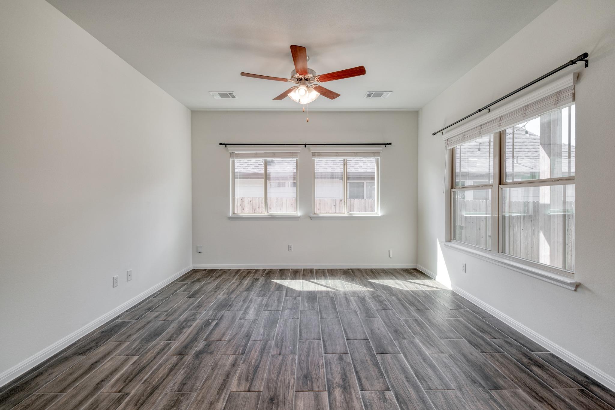 17921 Lungo St Property Photo 9