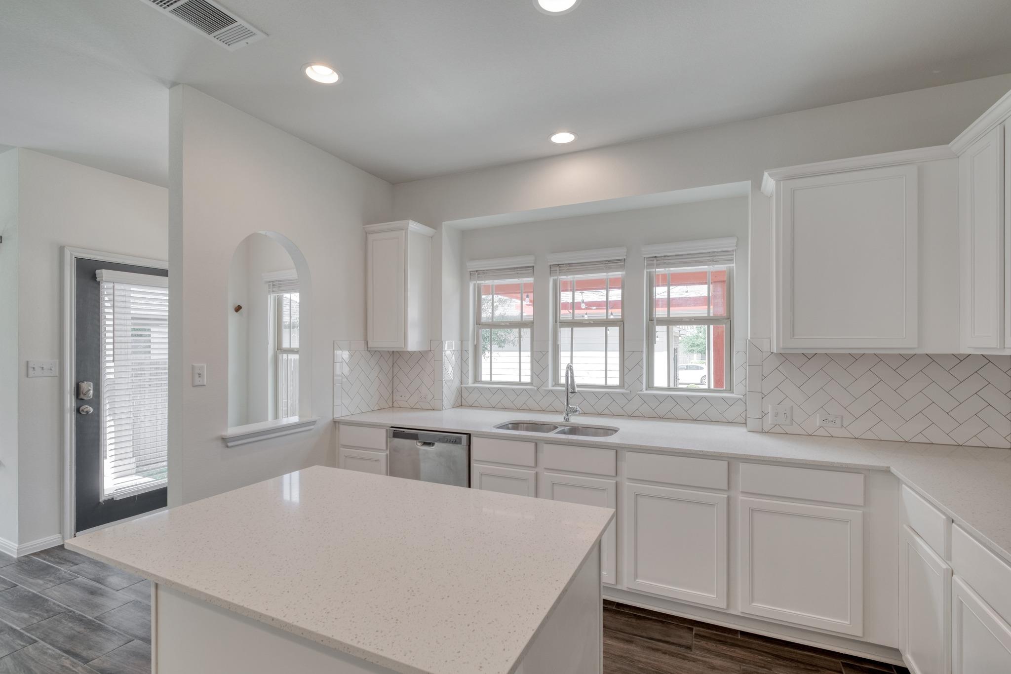 17921 Lungo St Property Photo 13