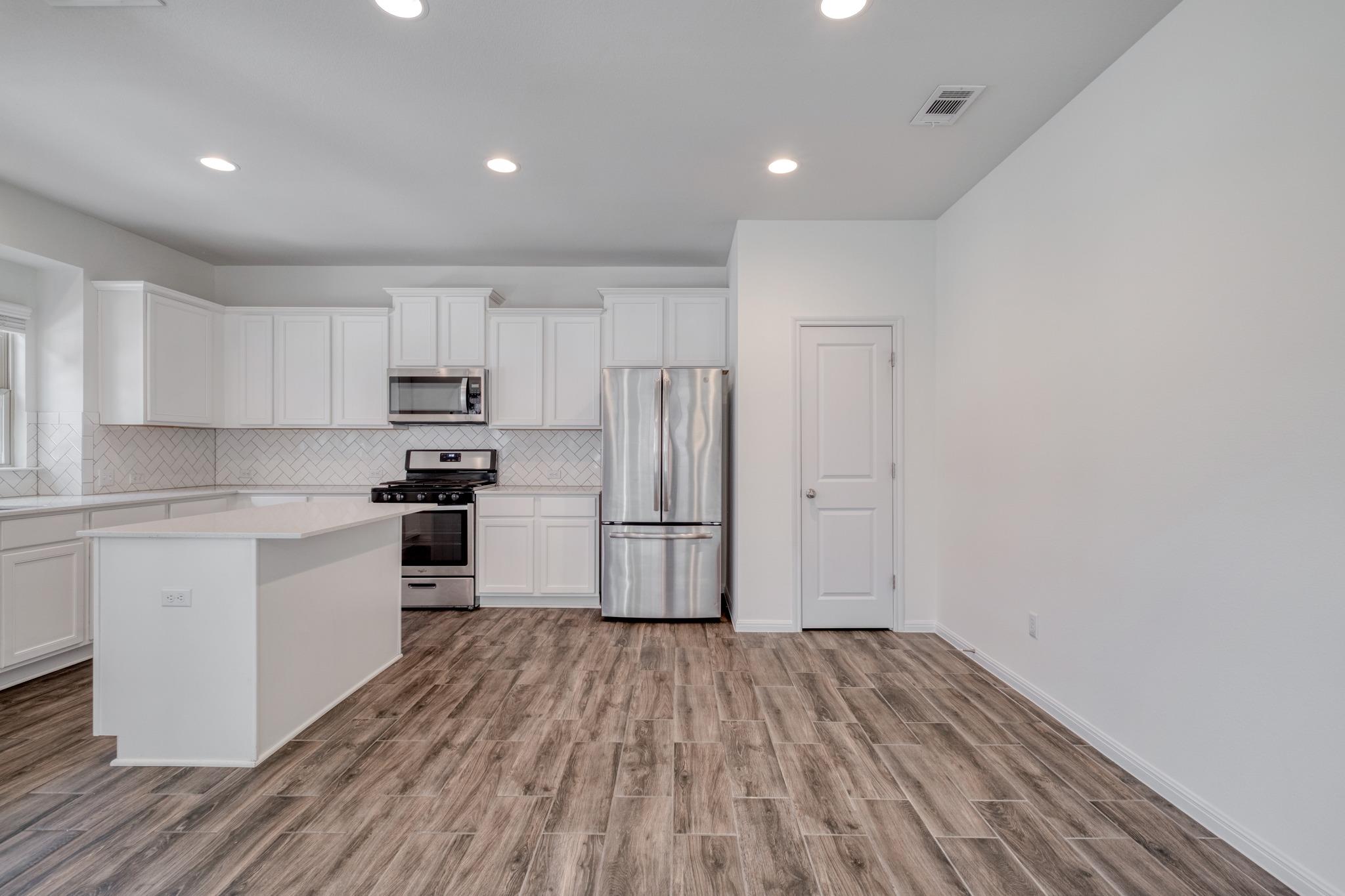 17921 Lungo St Property Photo 15