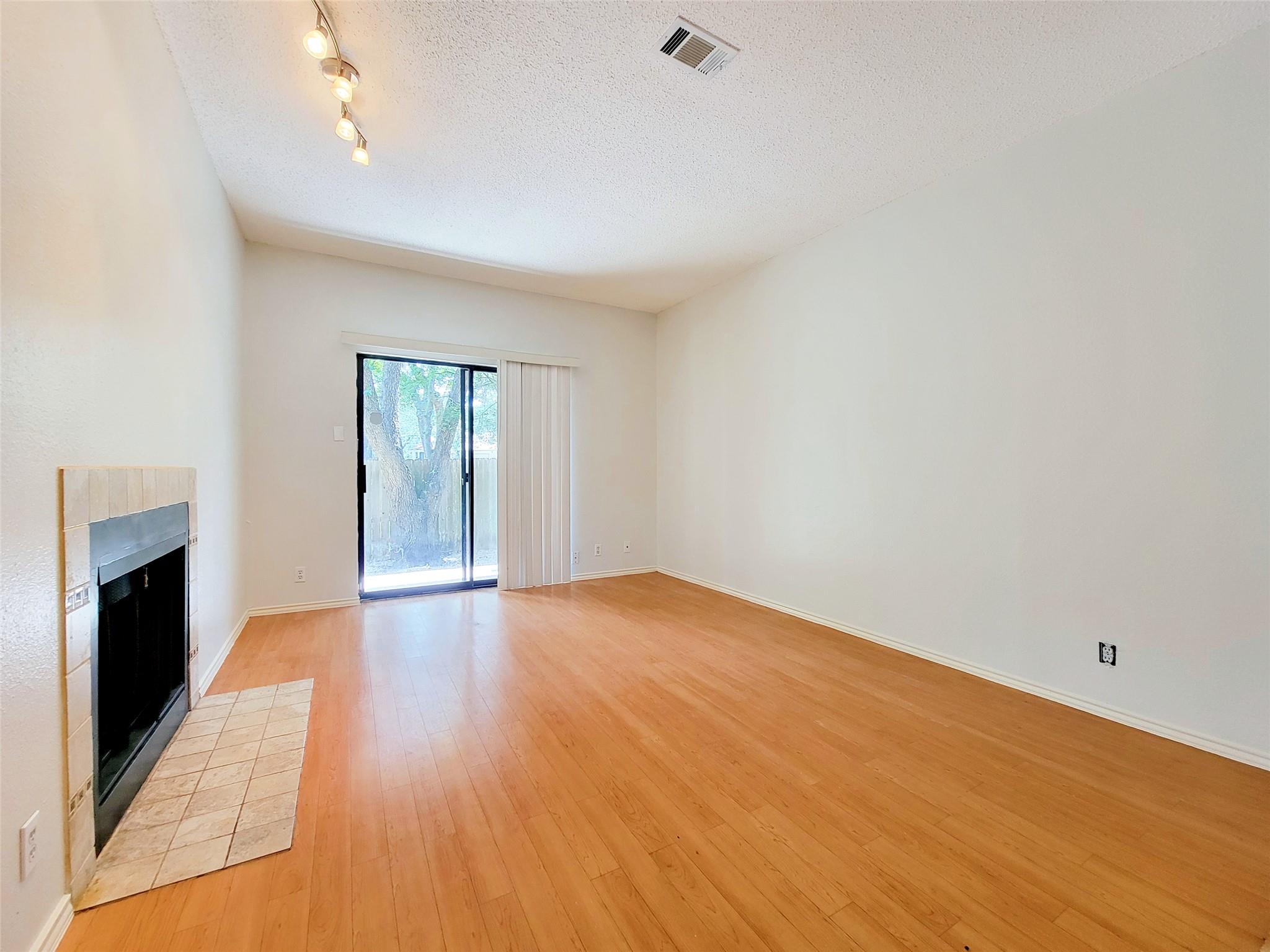 11970 Jollyville Rd #111 Property Photo 6