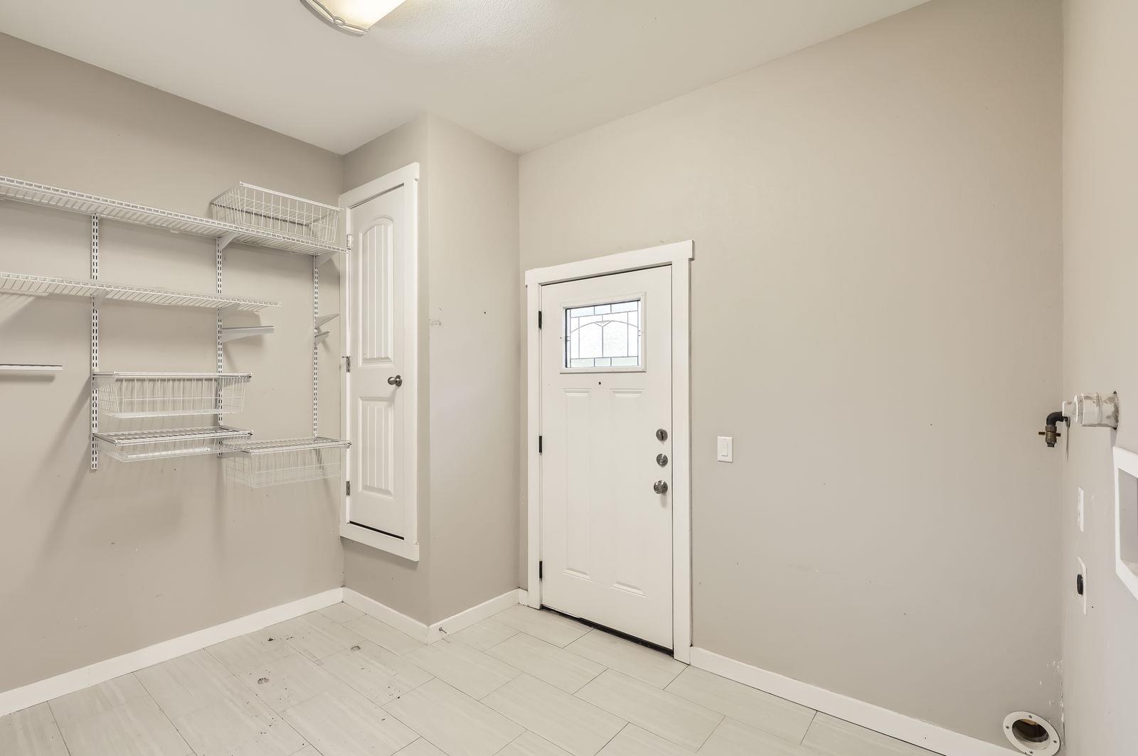 704 Wren Ave Property Photo 24