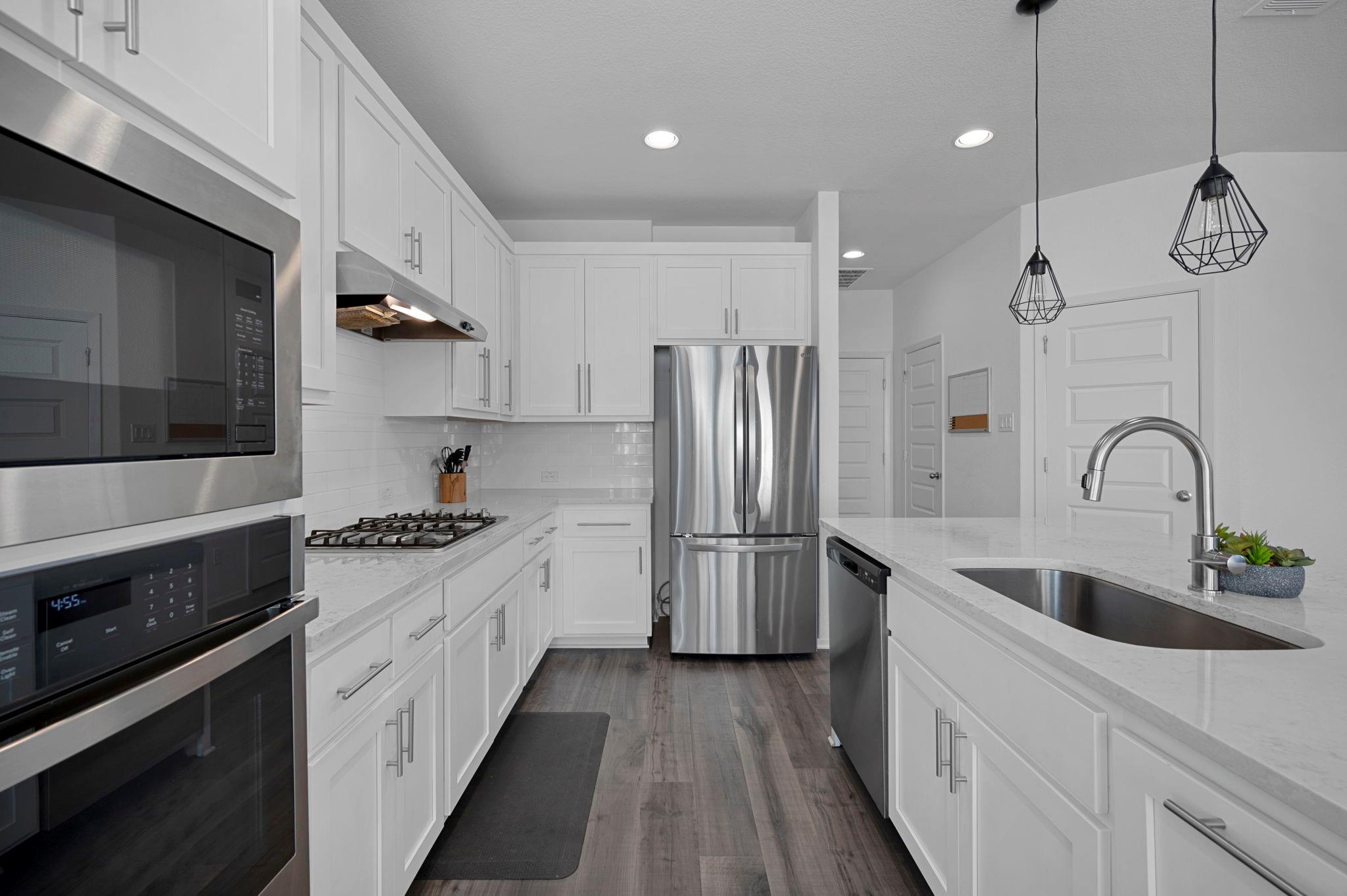 5713 Respinto Dr Property Photo 8