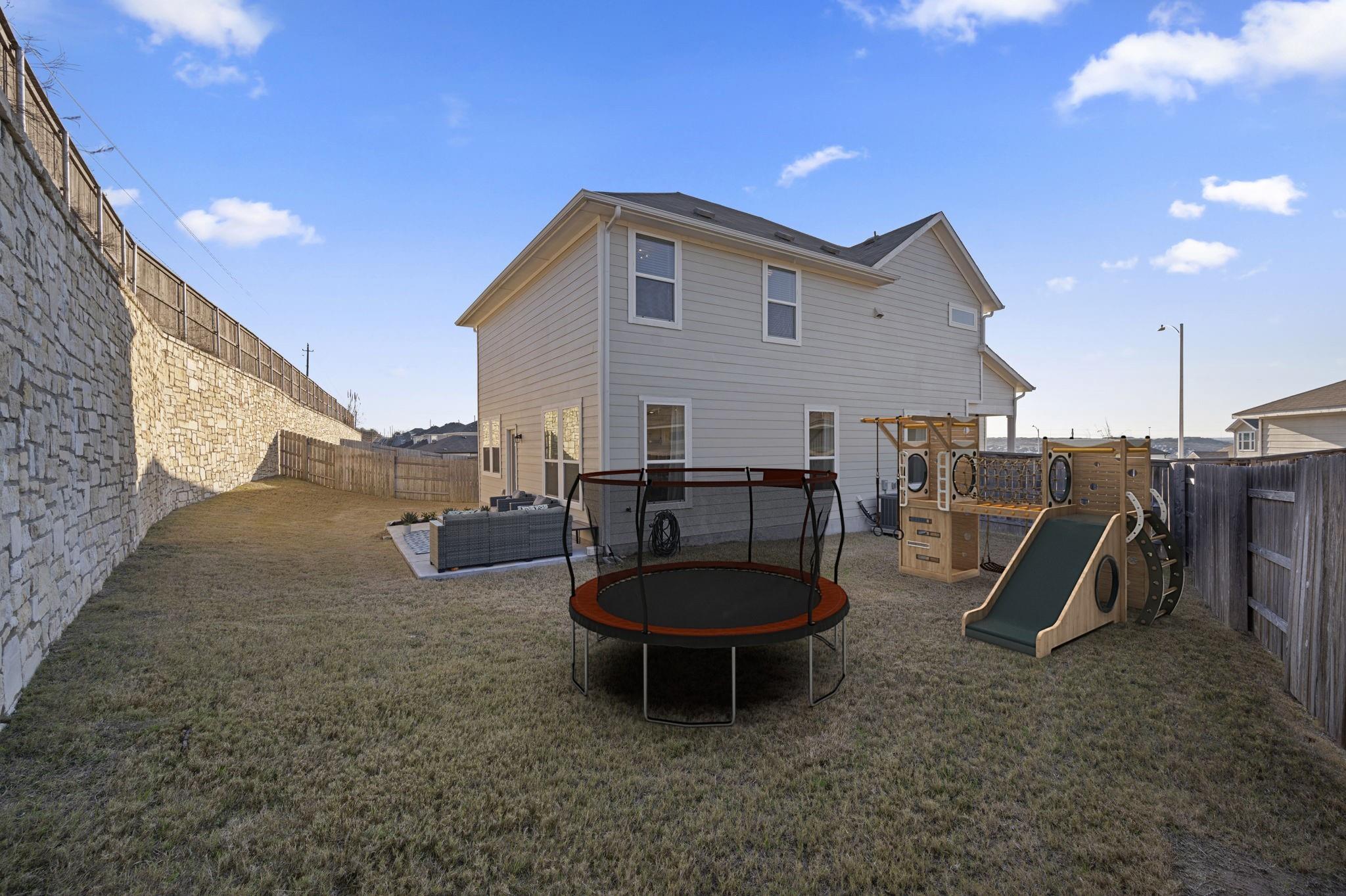 5713 Respinto Dr Property Photo 24