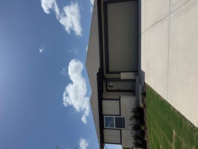 144 Woodbrook Dr Property Photo 1