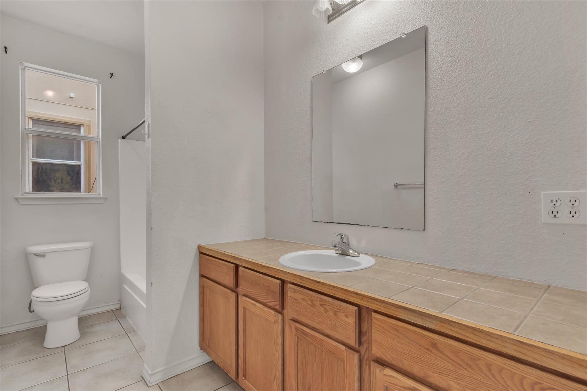 112 G Sandstone Dr #g Property Photo 11