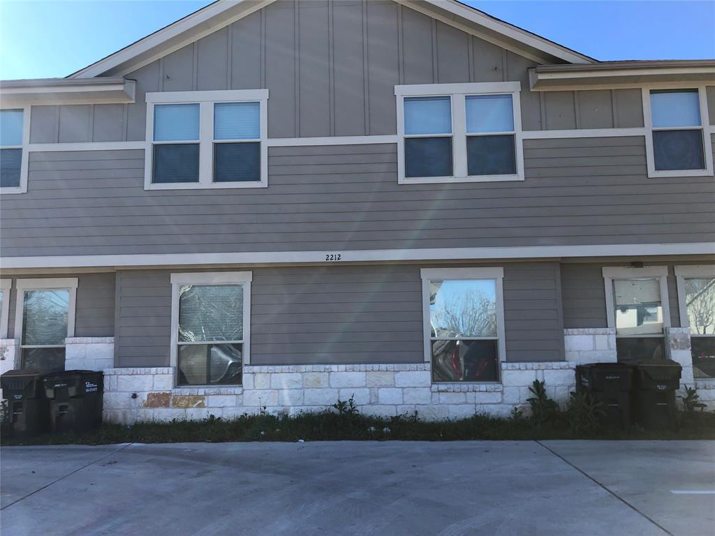 2212 Creekside Ln #d Property Photo 1