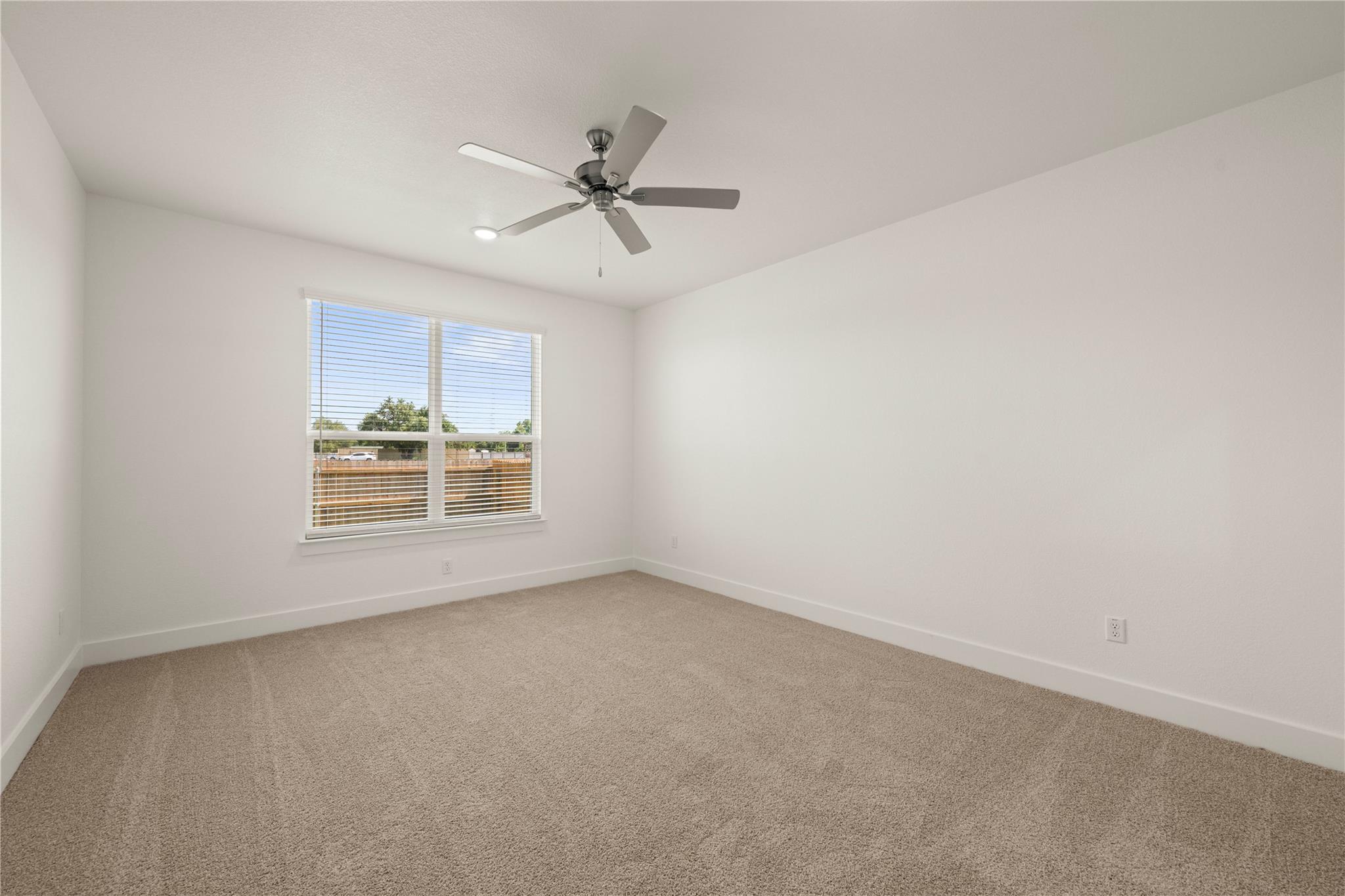 580 Gus Loop Property Photo 8