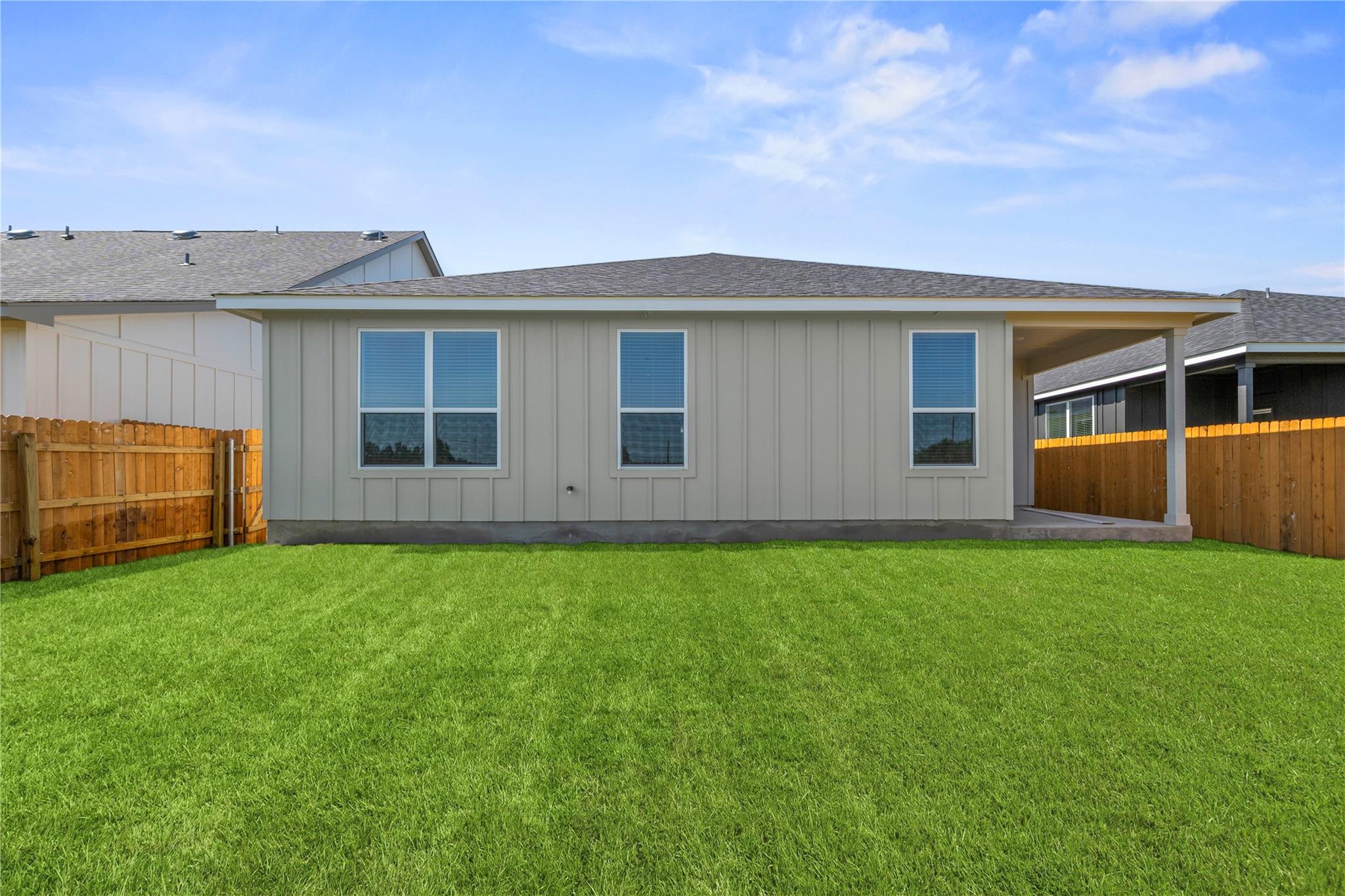 580 Gus Loop Property Photo 18