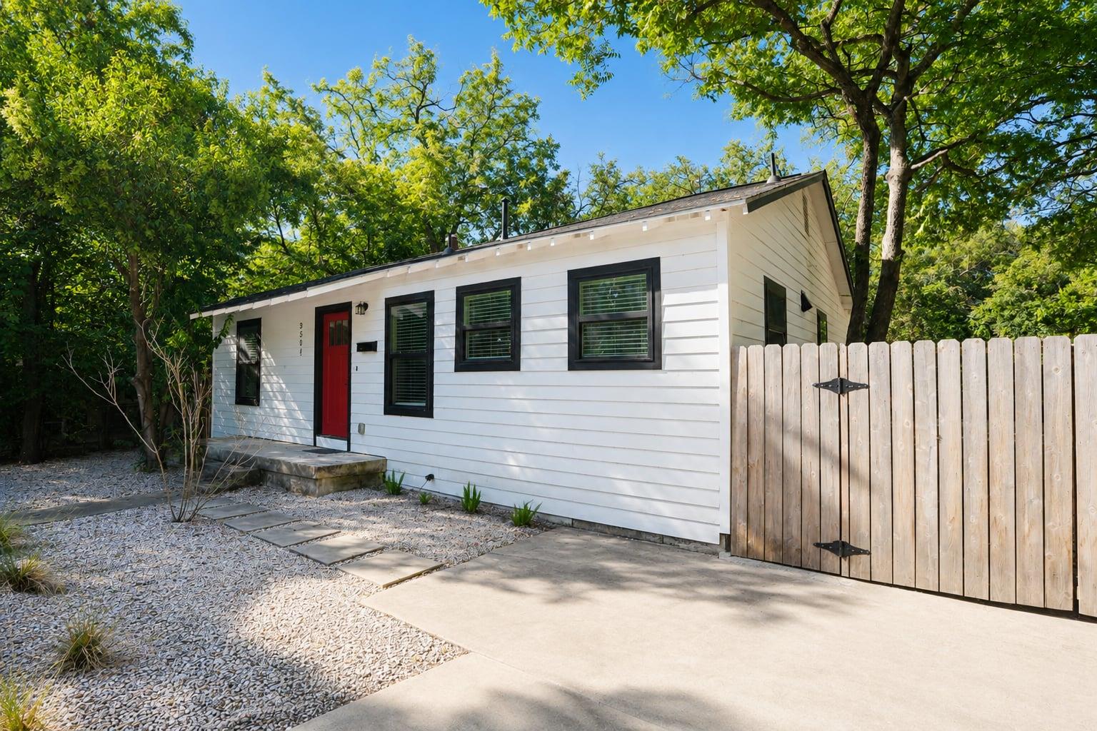 3501 Grayson Ln Property Photo 5