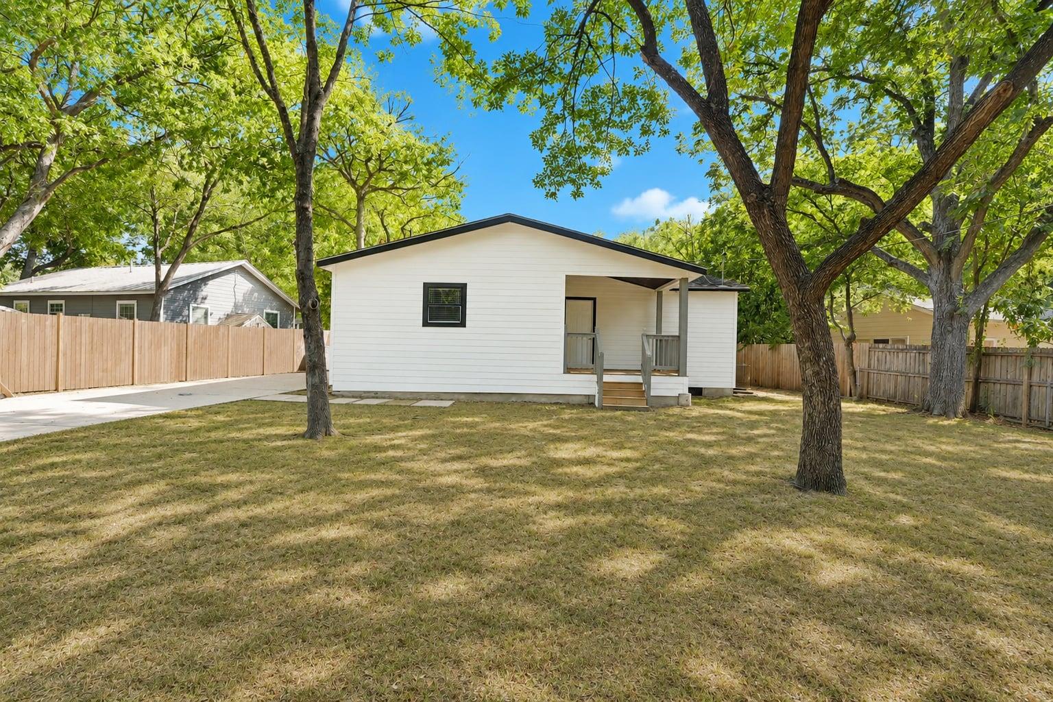 3501 Grayson Ln Property Photo 20