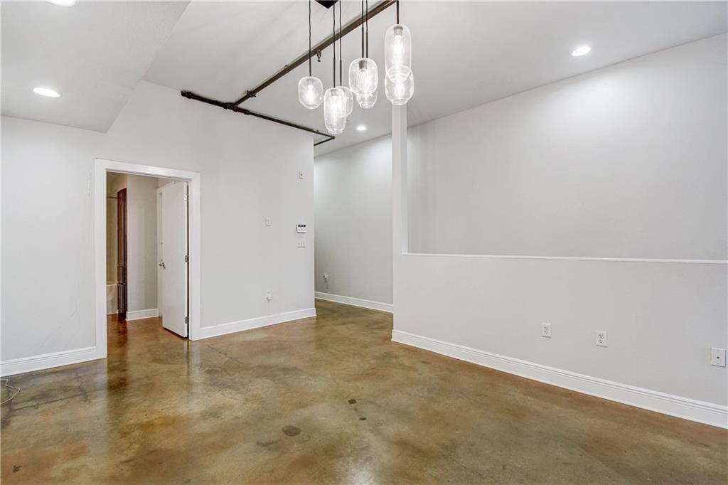 1601 E Cesar Chavez St #102 Property Photo 11