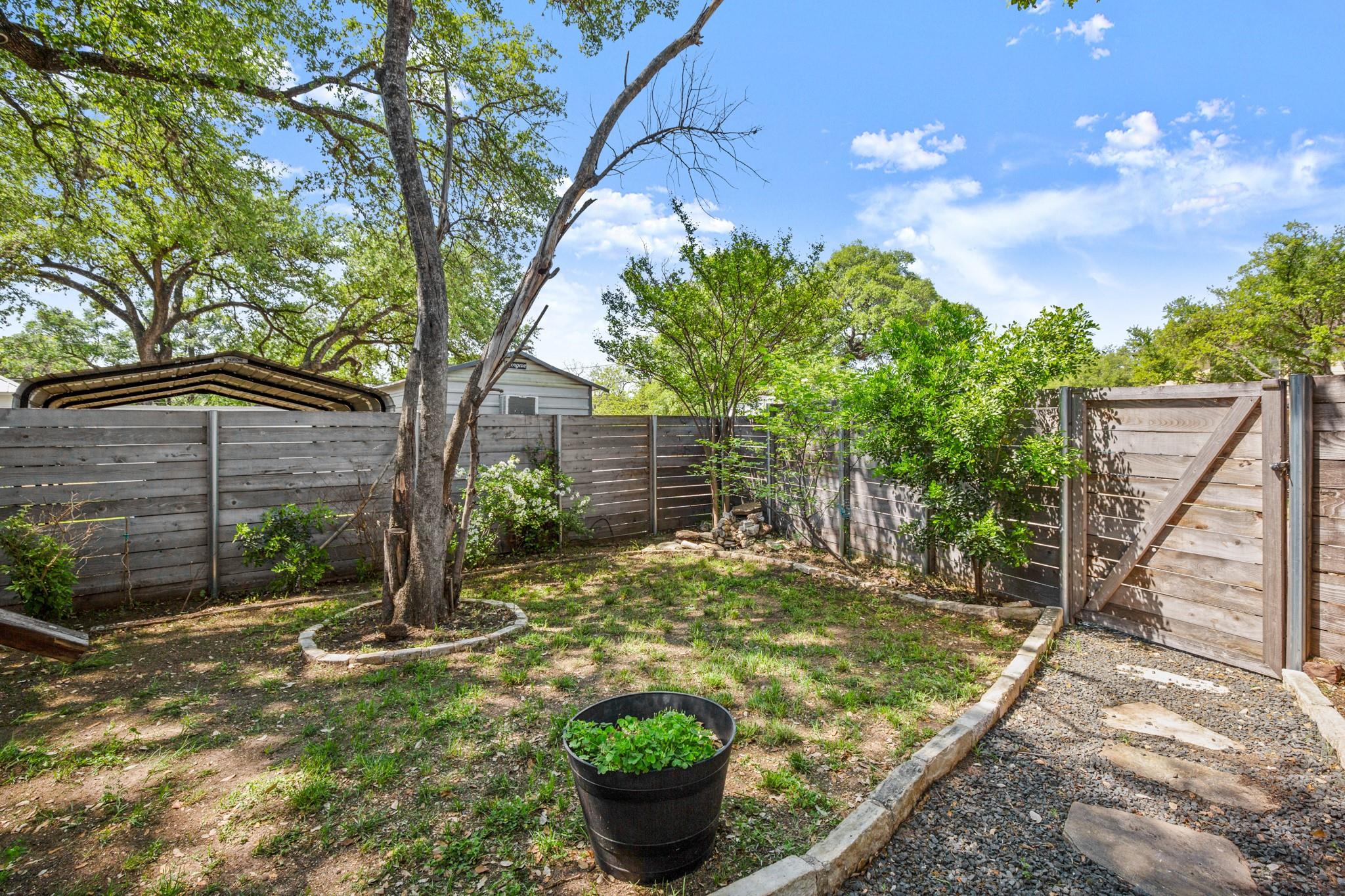 1184 Navasota St Property Photo 26