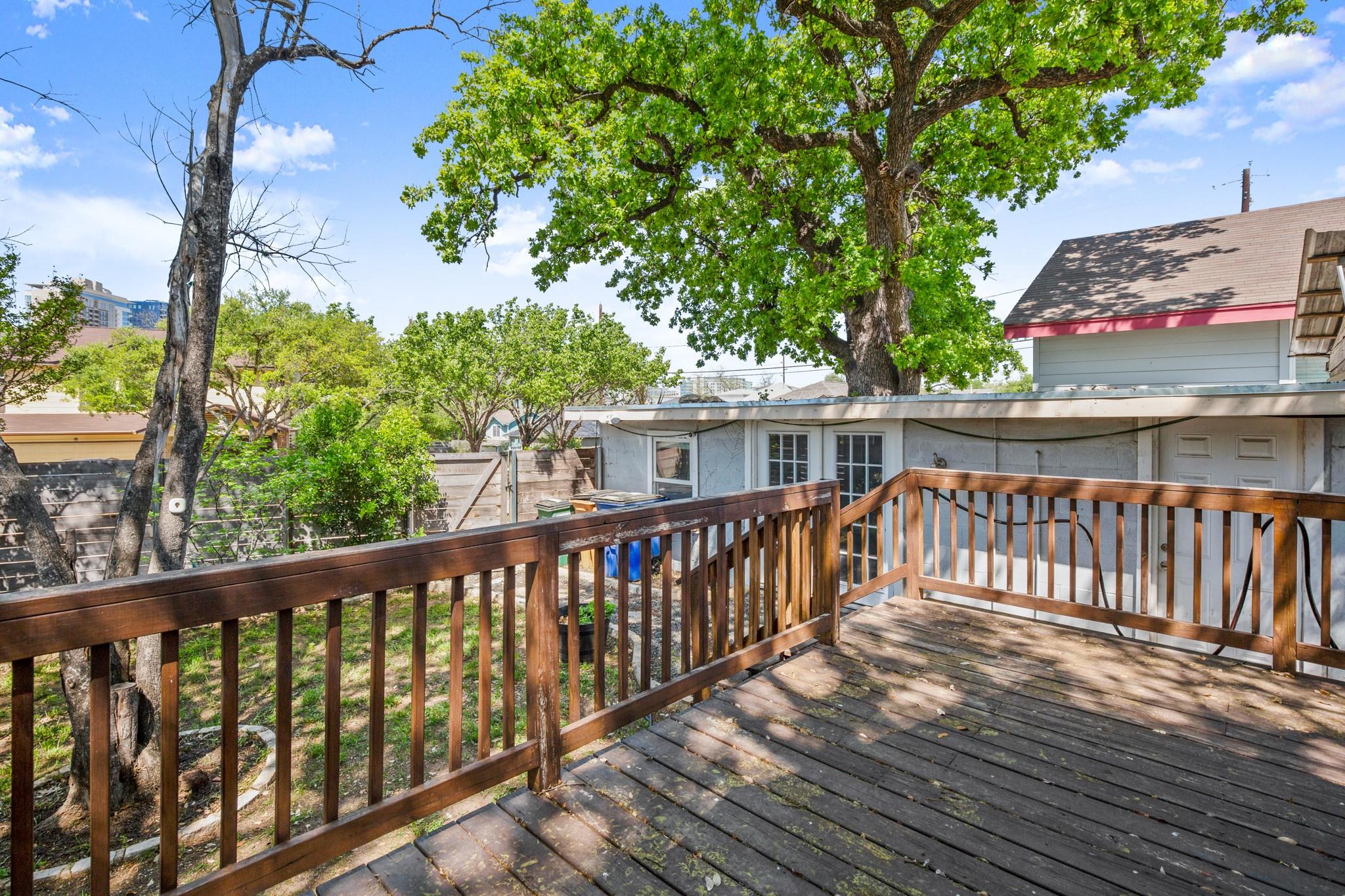1184 Navasota St Property Photo 28