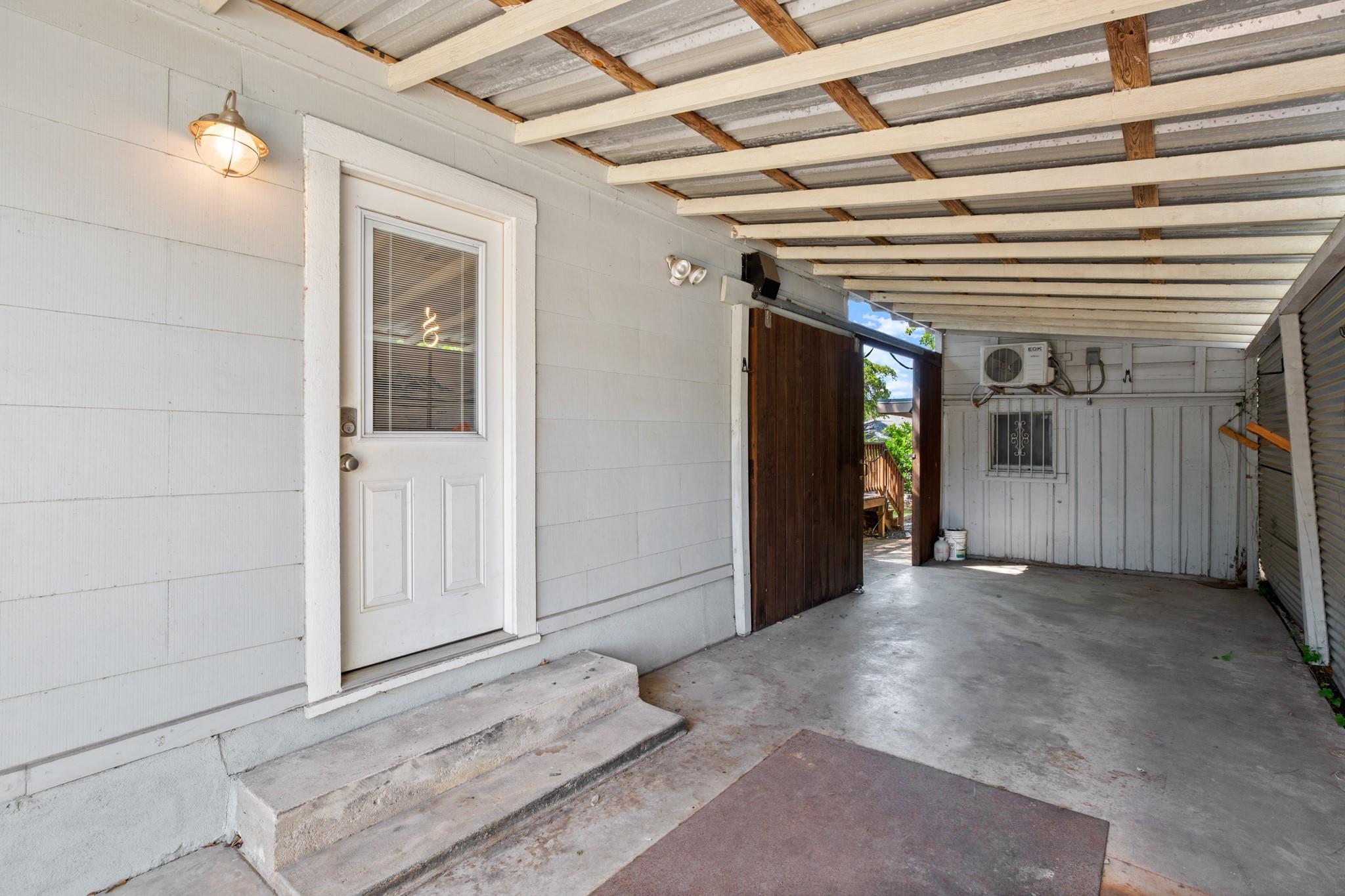 1184 Navasota St Property Photo 29
