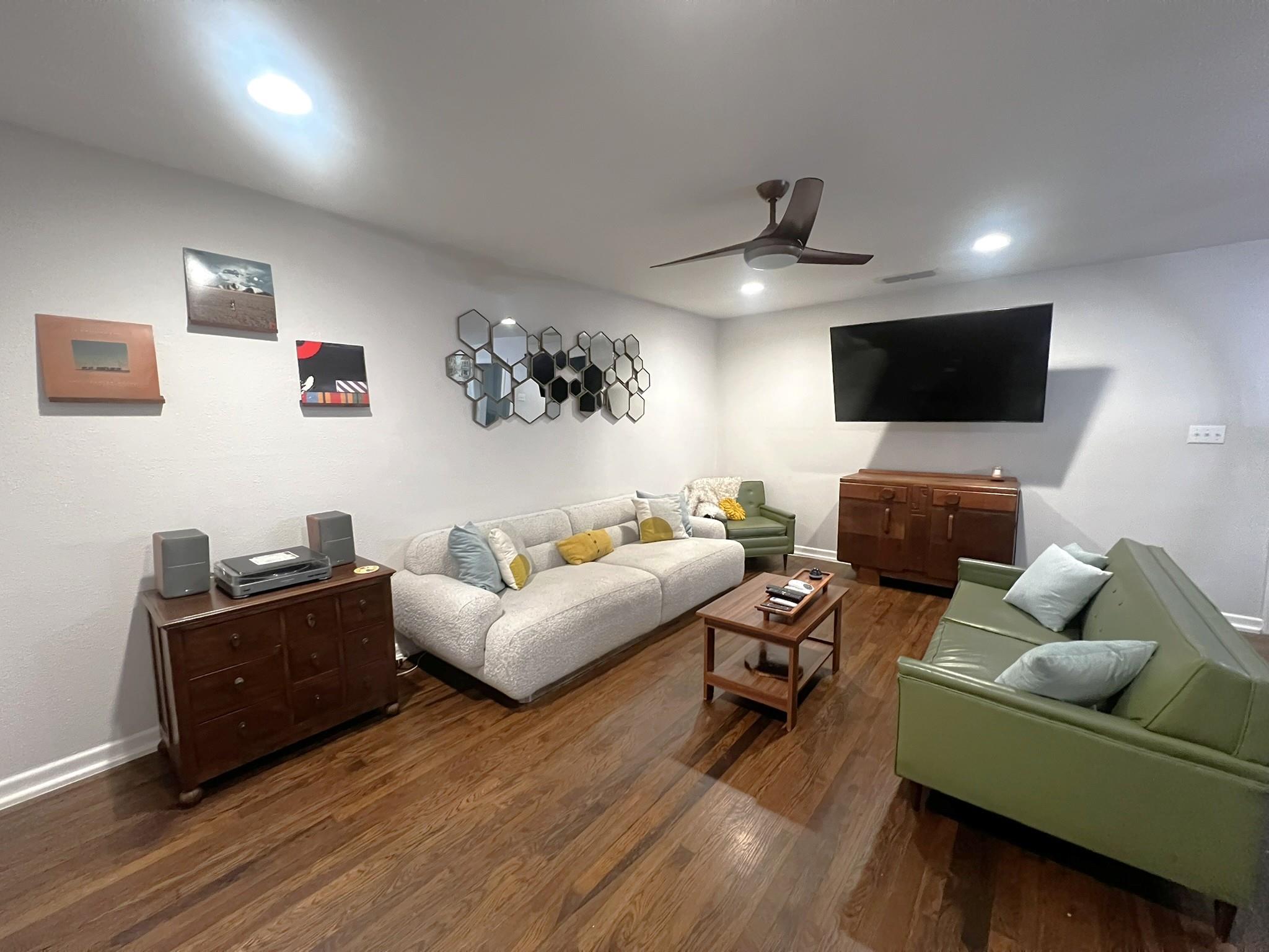 1311 Aggie Ln #a Property Photo 3
