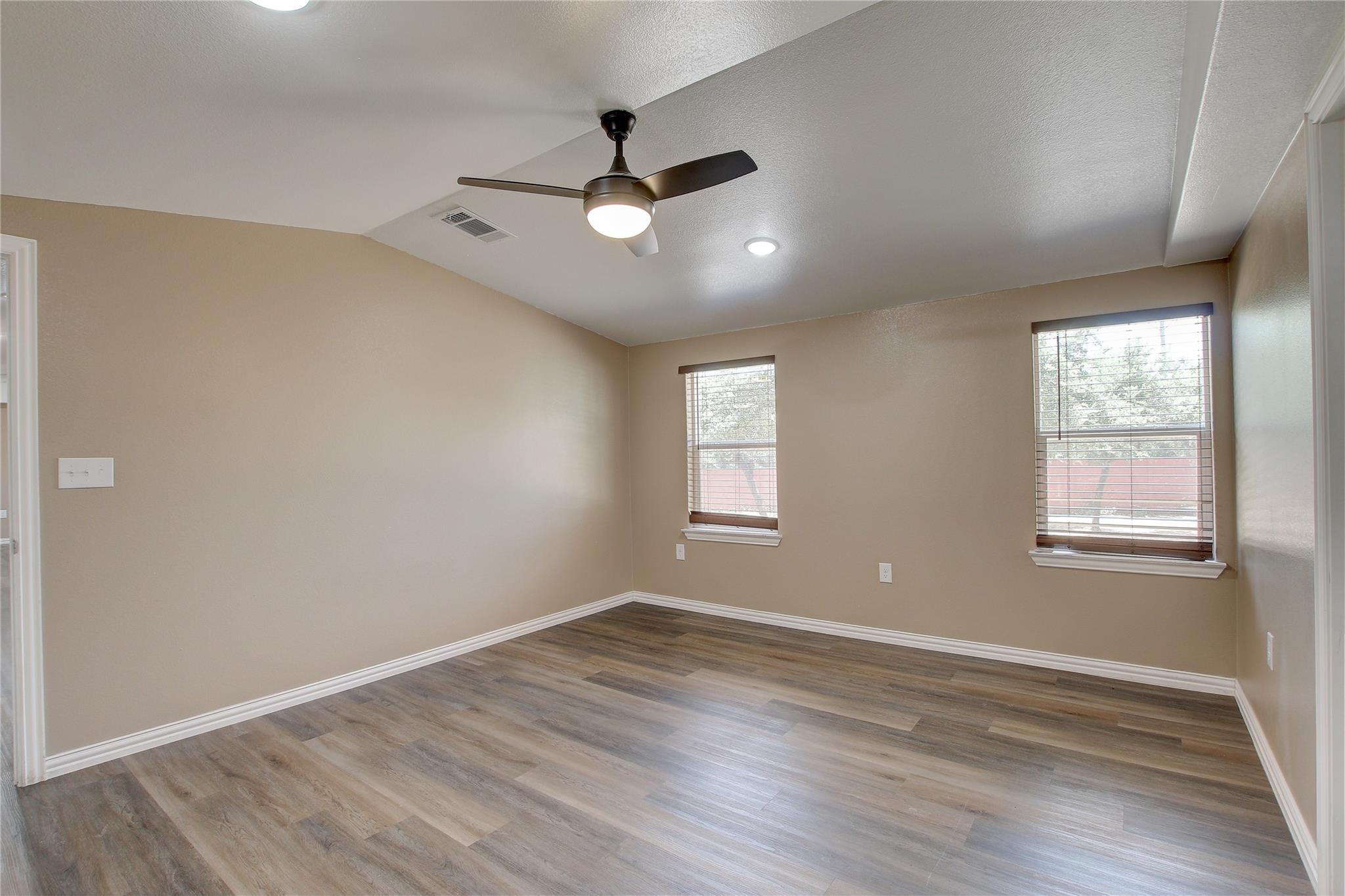 1604 Tierra Alto St Property Photo 6