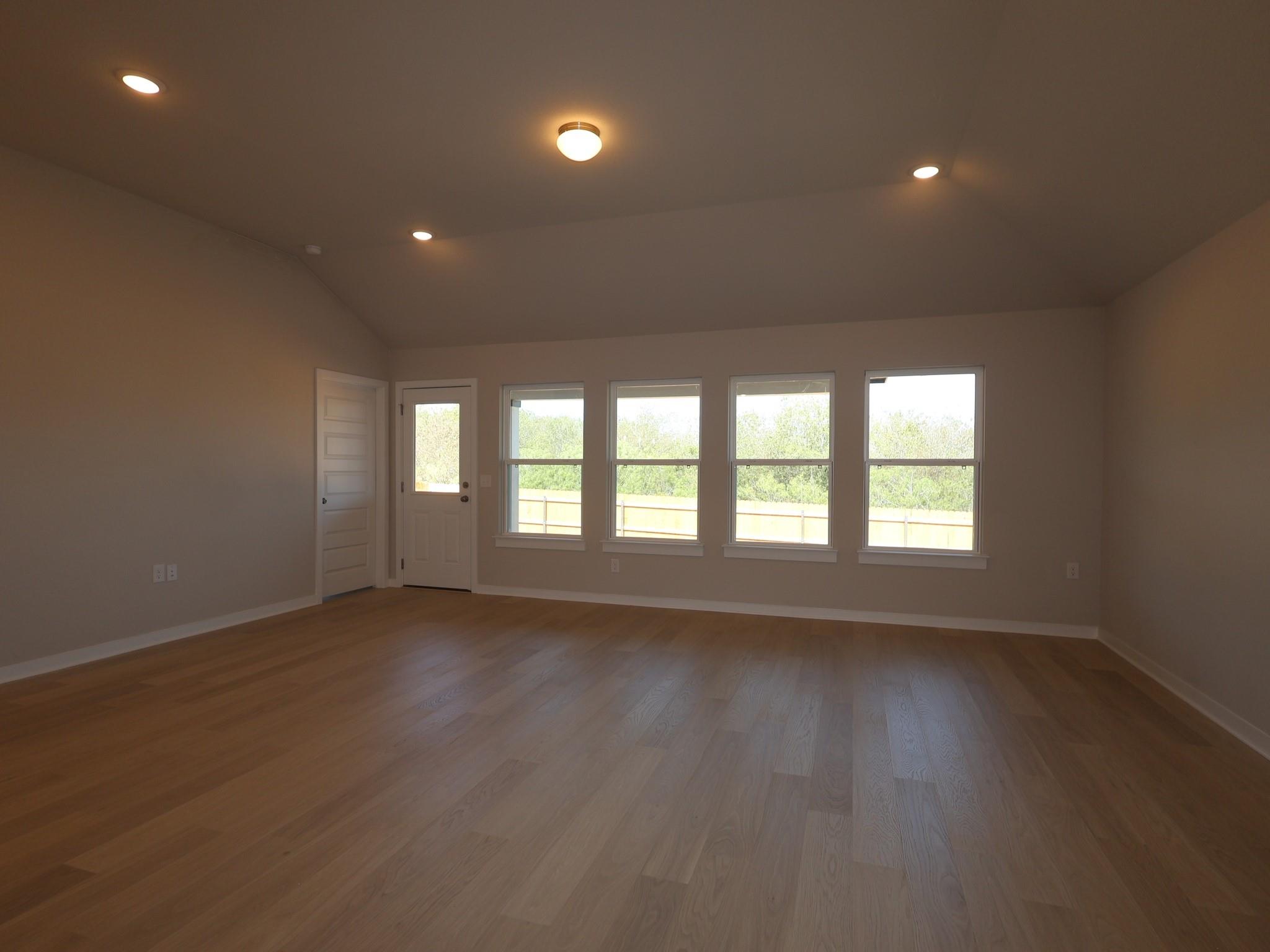 9304 Furman Dr Property Photo 7