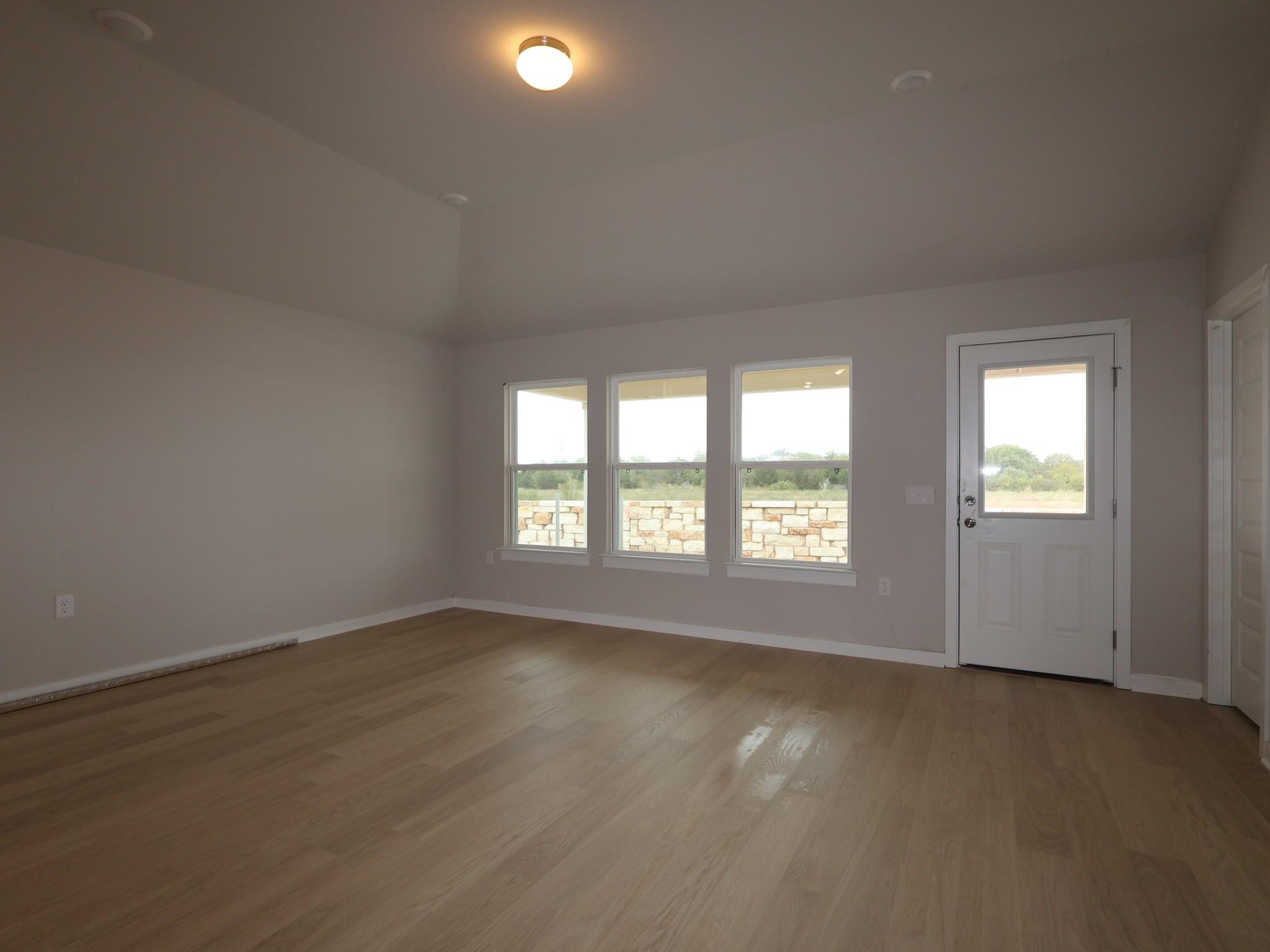 7424 Pullman Cv Property Photo 6