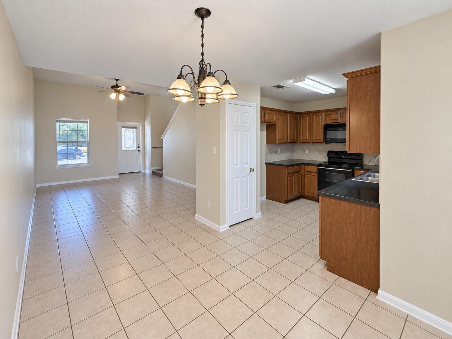 1408 Bergin Ct #b Property Photo 4
