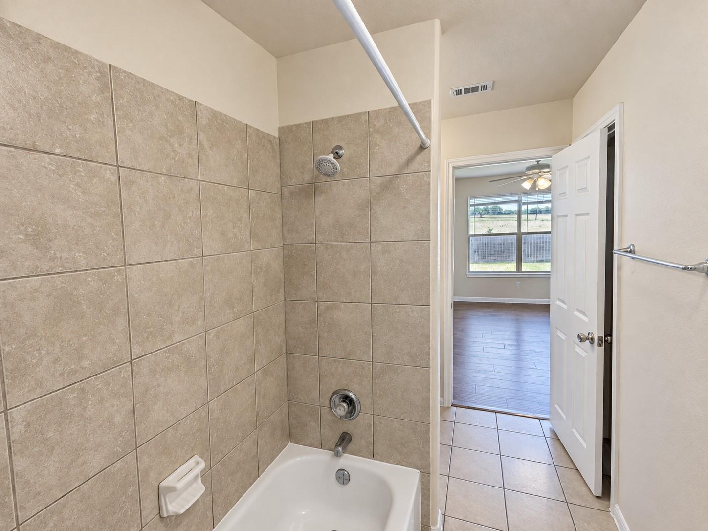 1408 Bergin Ct #b Property Photo 8