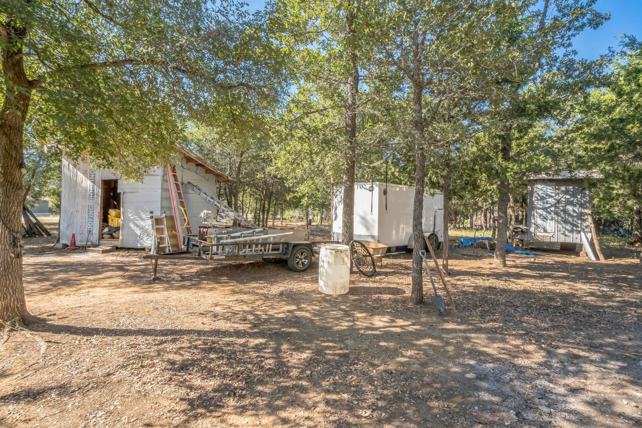 1112 Maverick Dr Property Photo 3