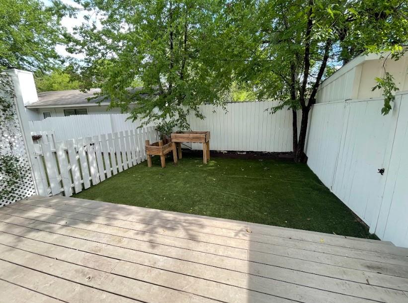 2401 Winsted Ln #6 Property Photo 20
