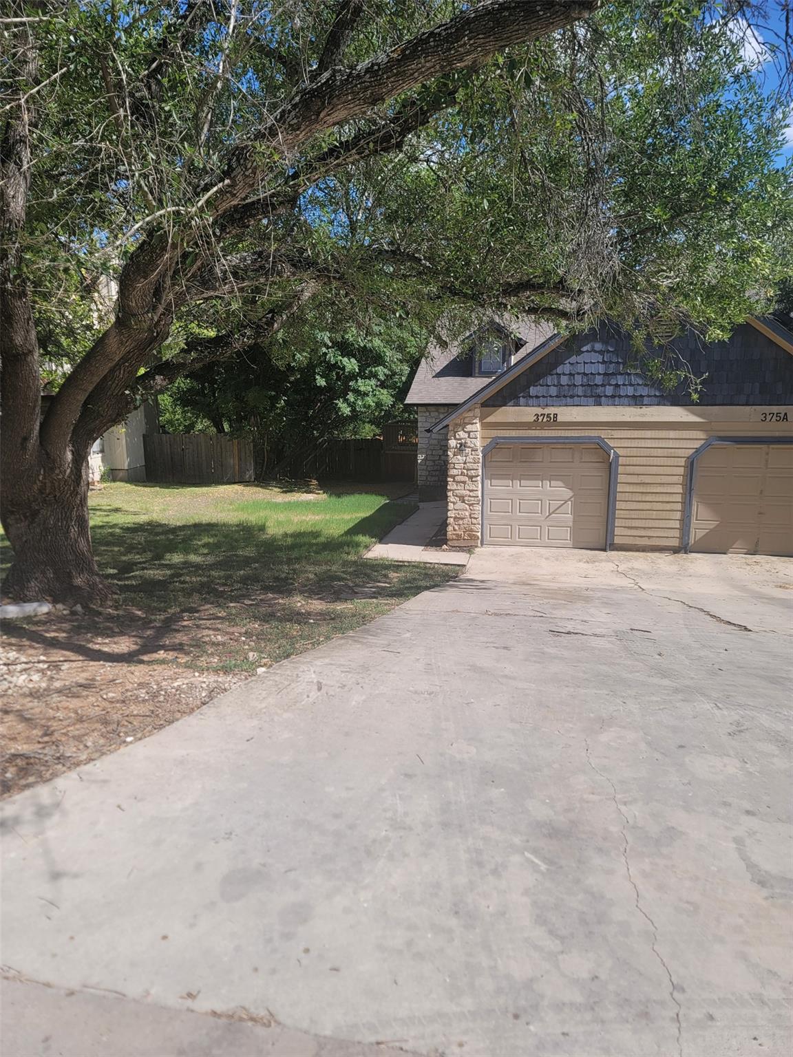 375 Fantail Loop #b Property Photo 1