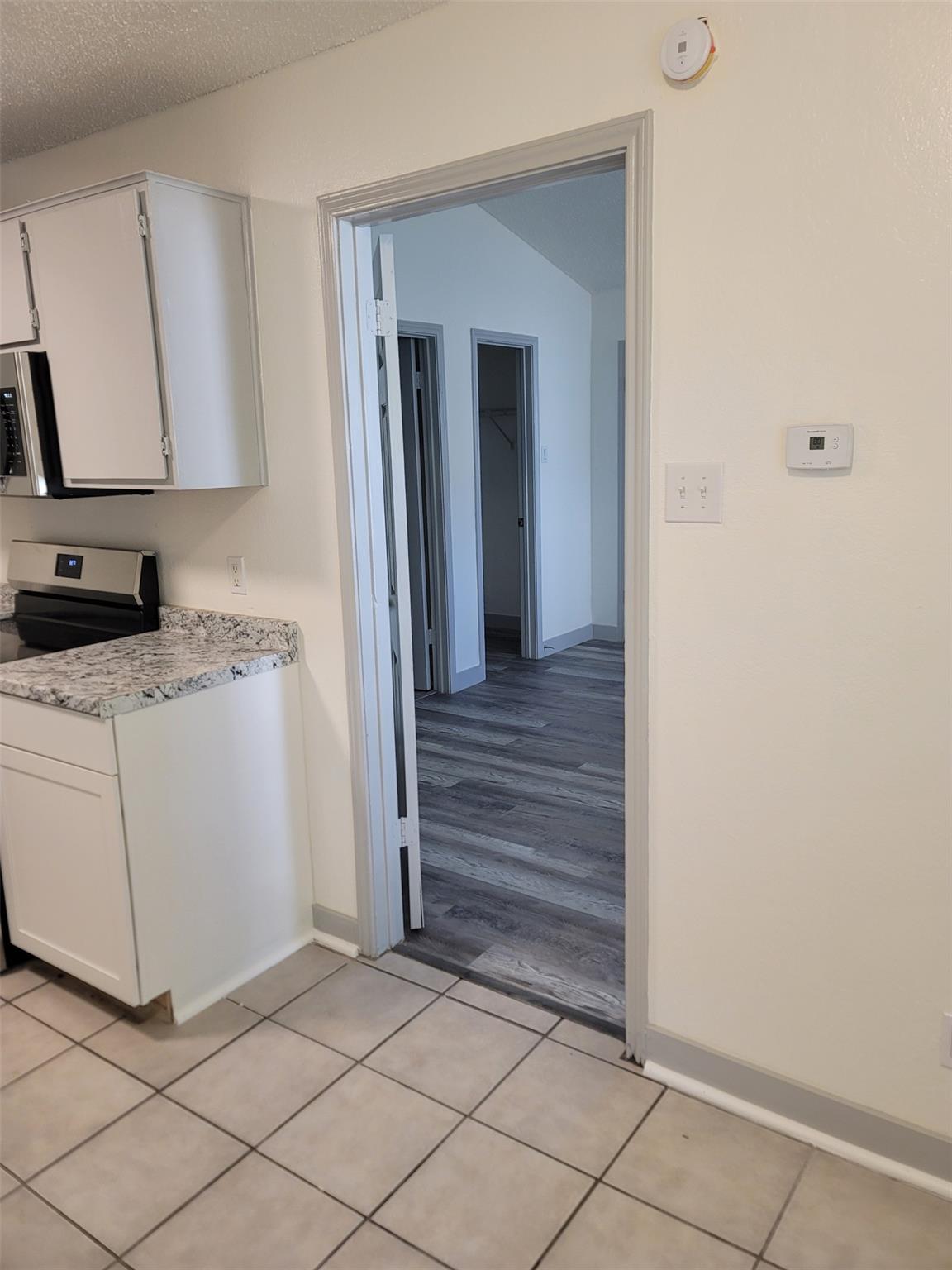 375 Fantail Loop #b Property Photo 7