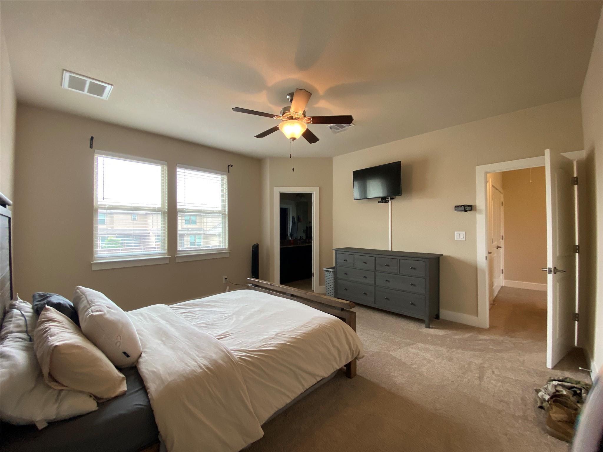 351 Madison Oaks Ave #3b Property Photo 4