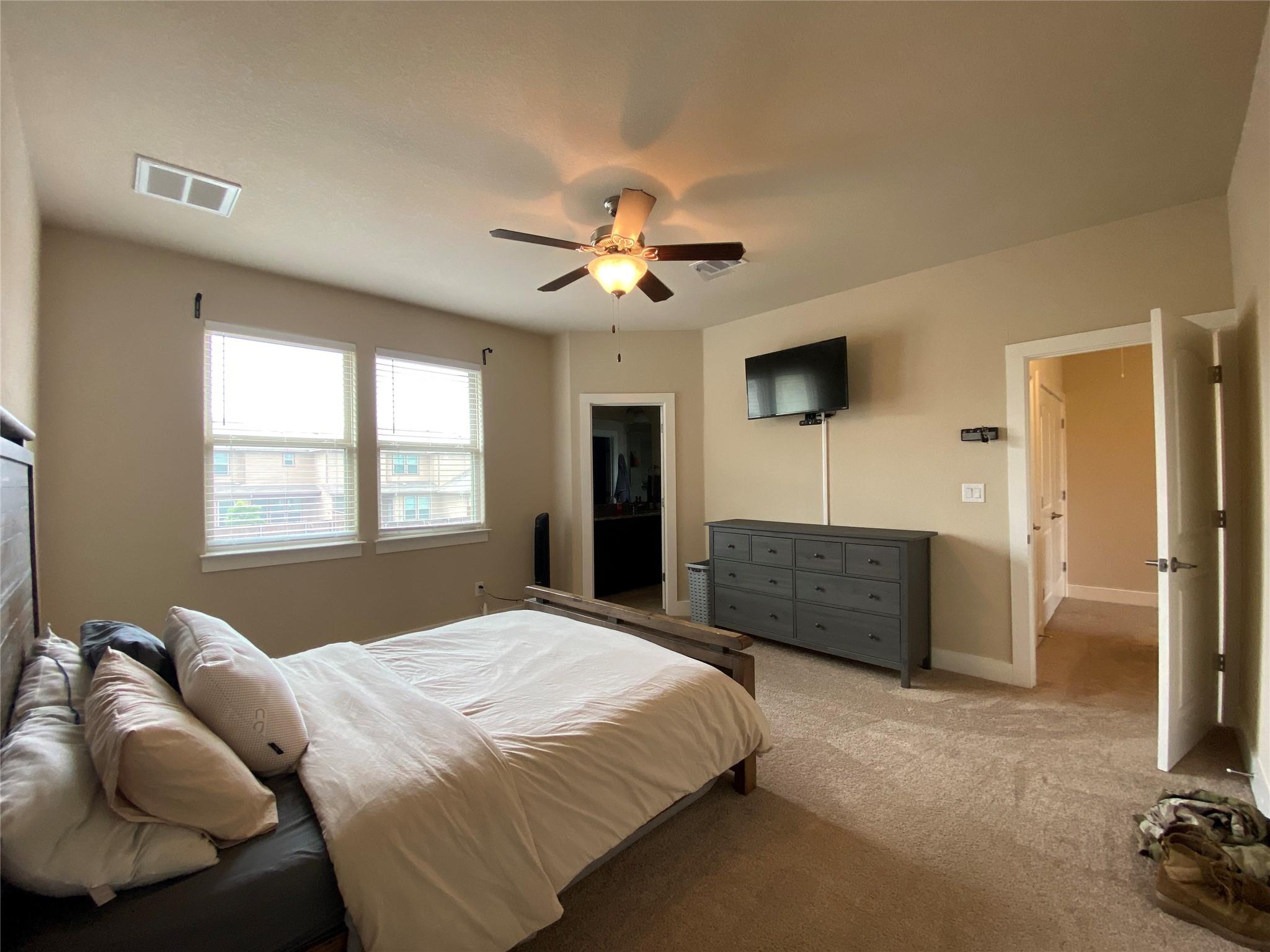 351 Madison Oaks Ave #3b Property Photo 5