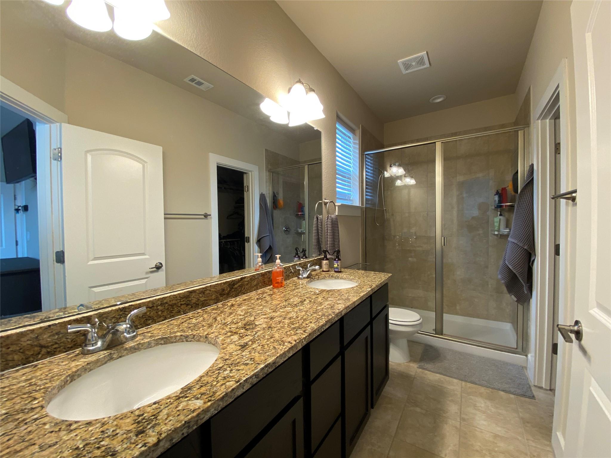 351 Madison Oaks Ave #3b Property Photo 32