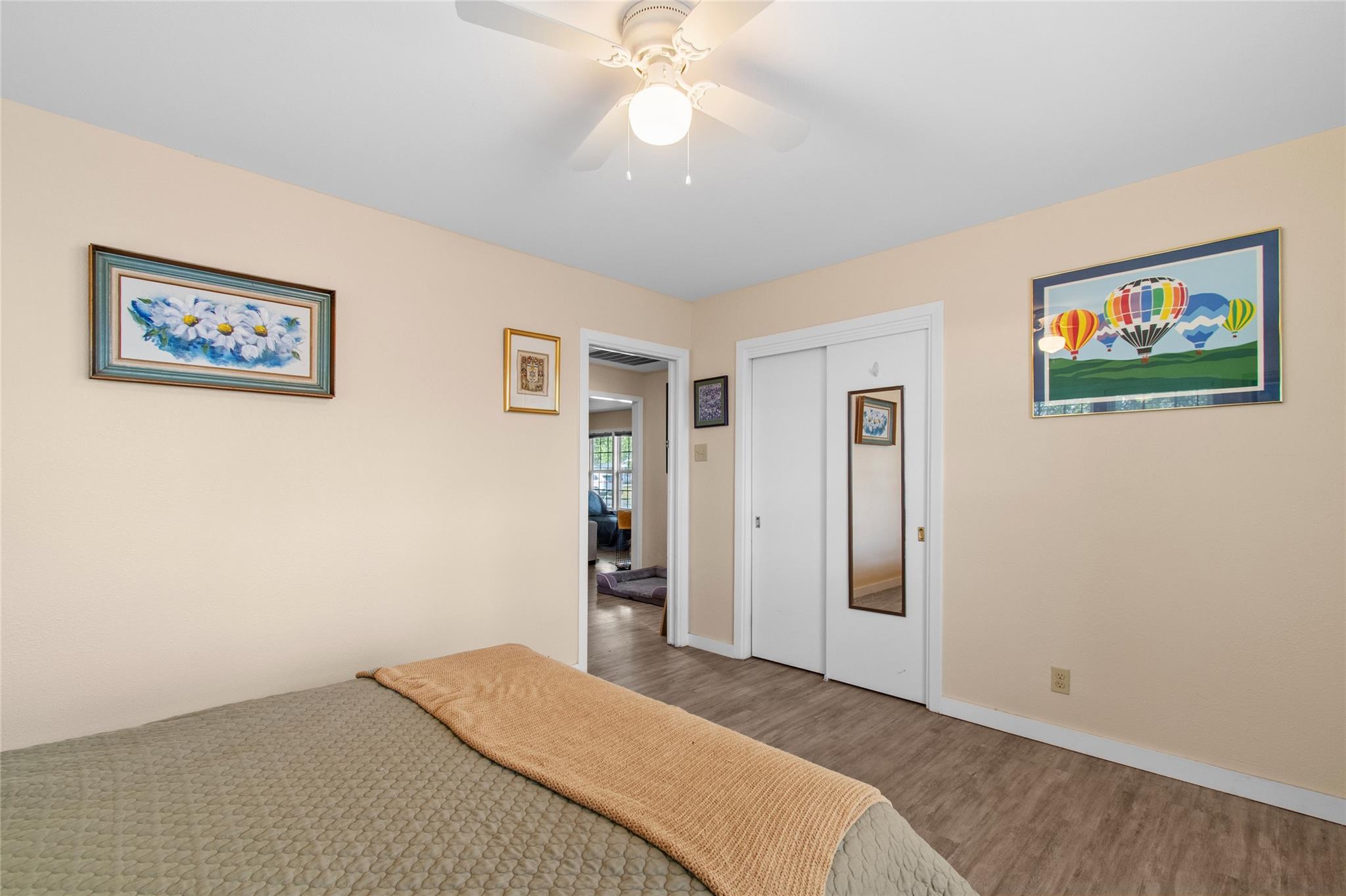 1004 Baumgarten St Property Photo 24