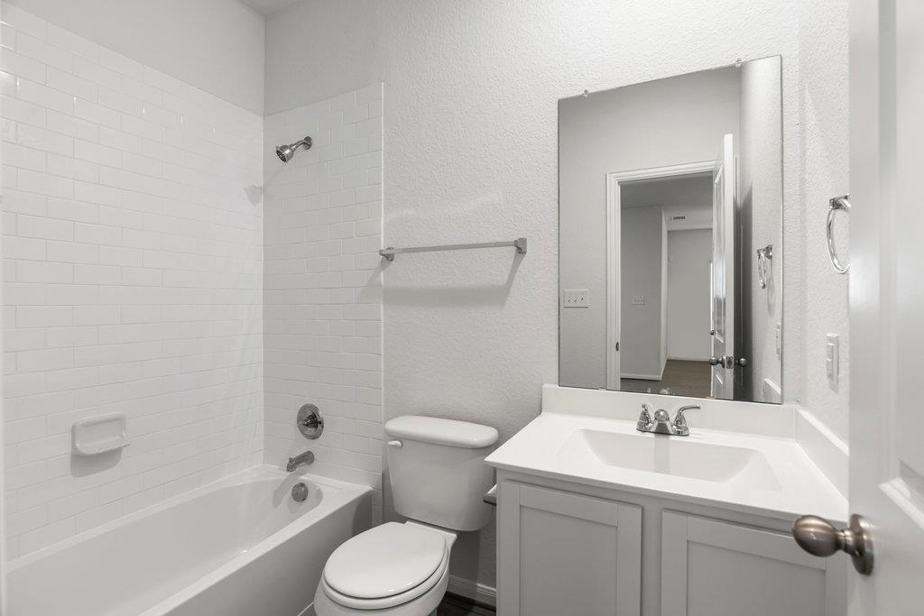104 Katie Elder Dr Property Photo 23