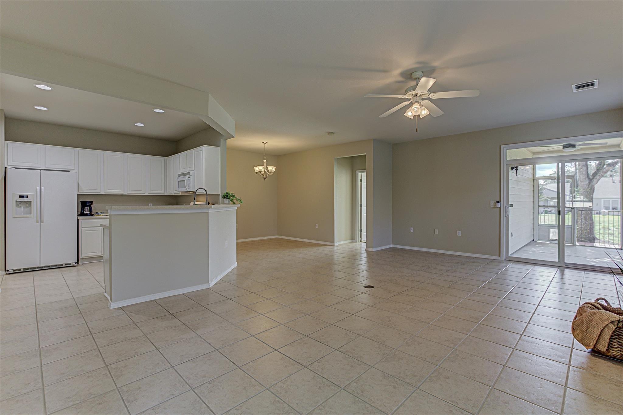 401 Bonham Loop Property Photo 8