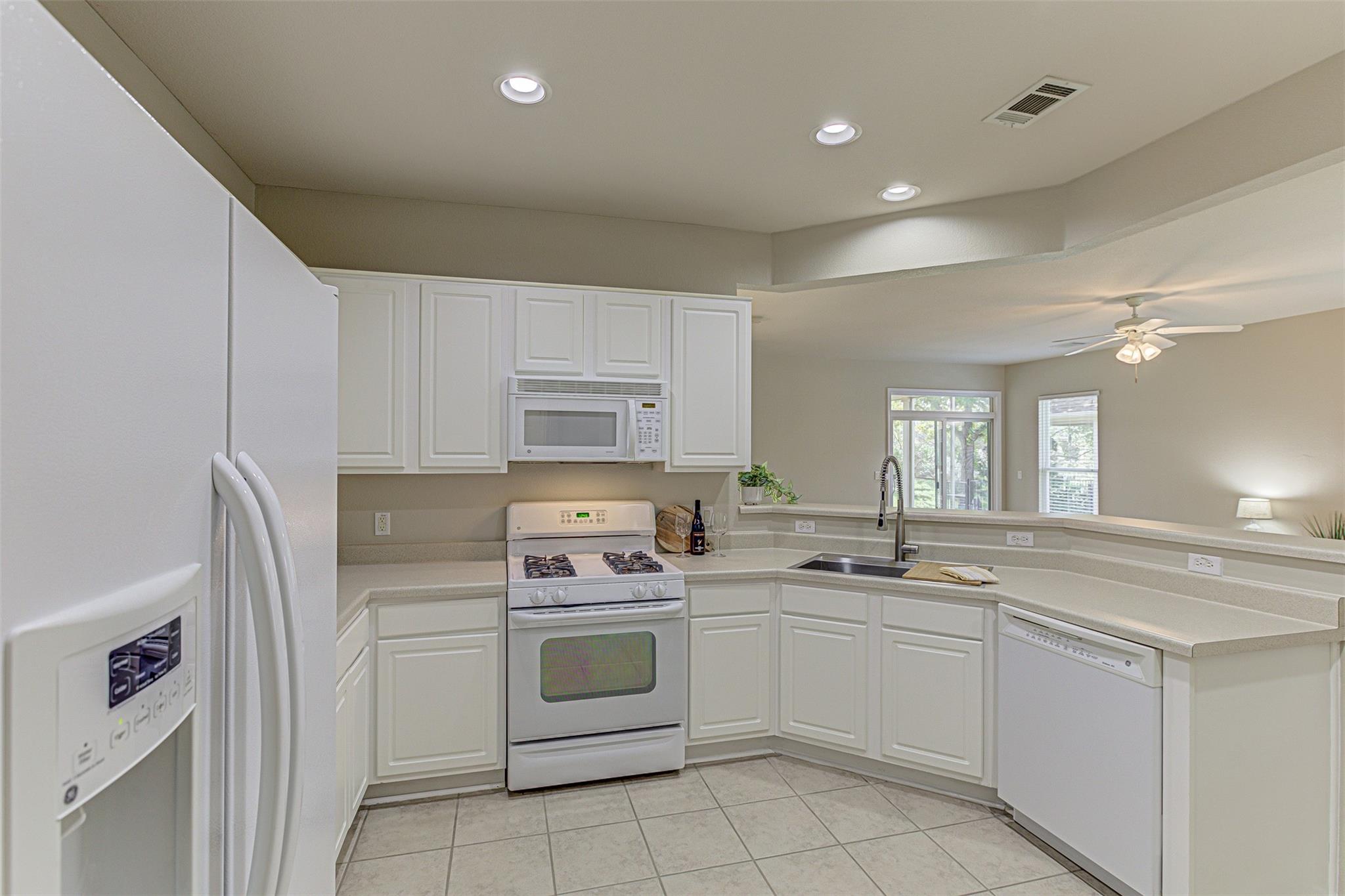 401 Bonham Loop Property Photo 15