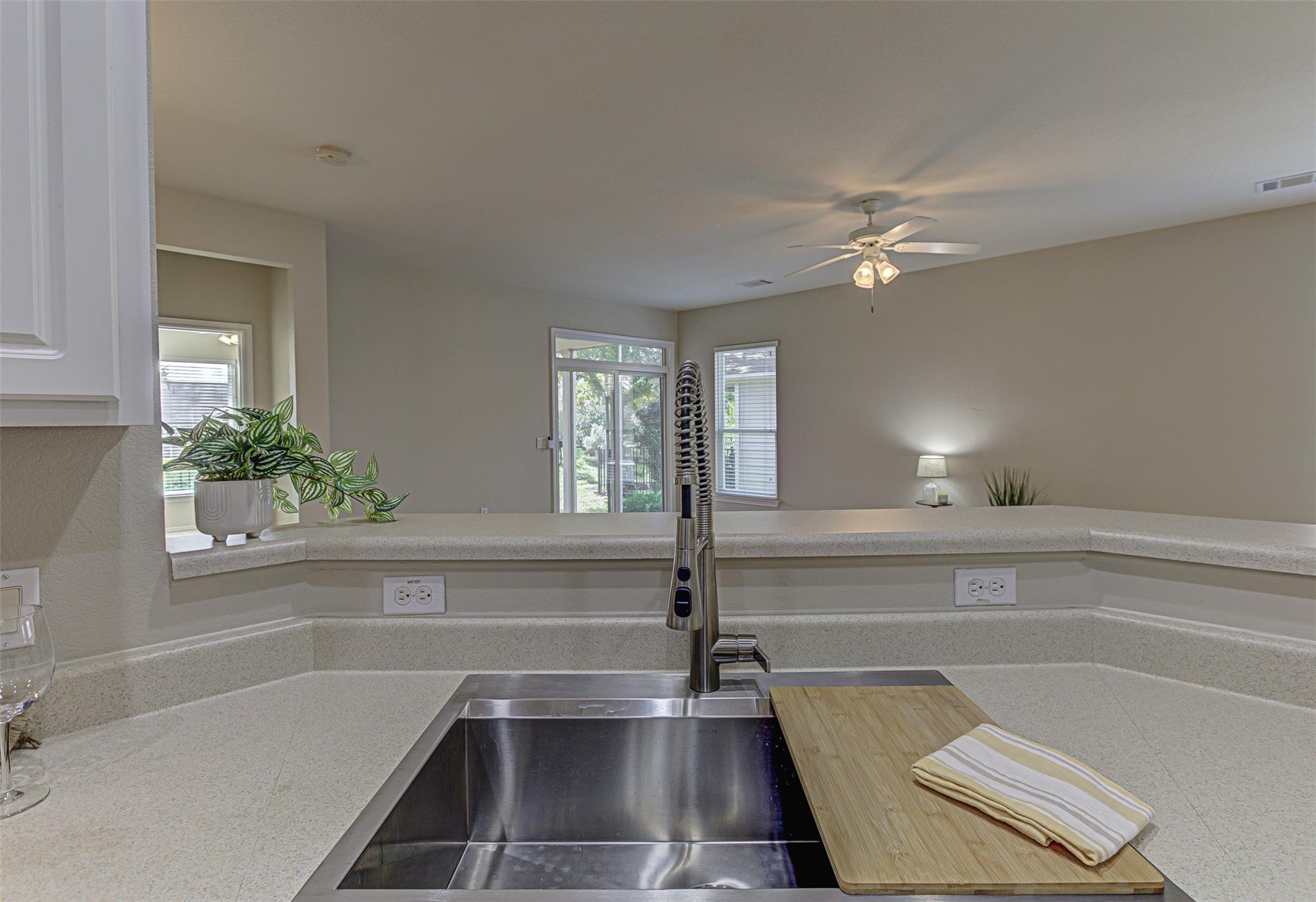 401 Bonham Loop Property Photo 17