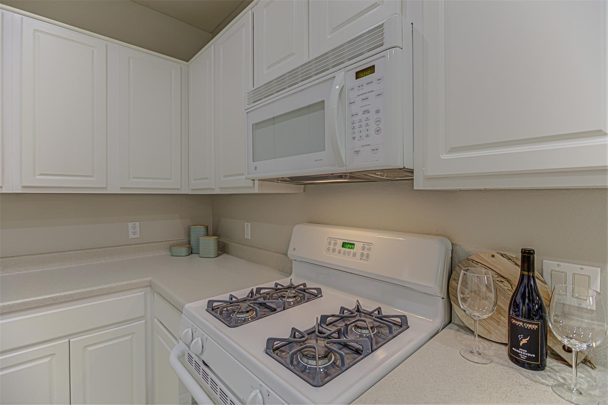 401 Bonham Loop Property Photo 18