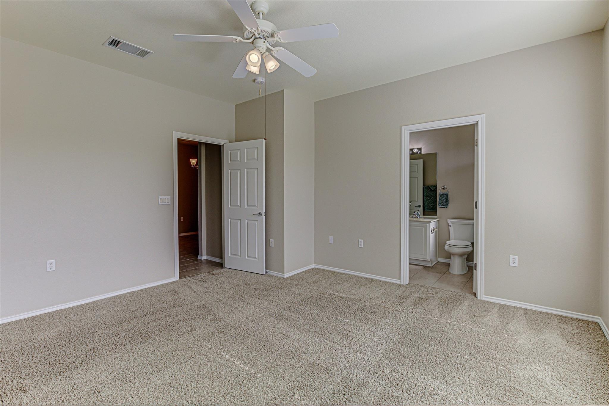 401 Bonham Loop Property Photo 24
