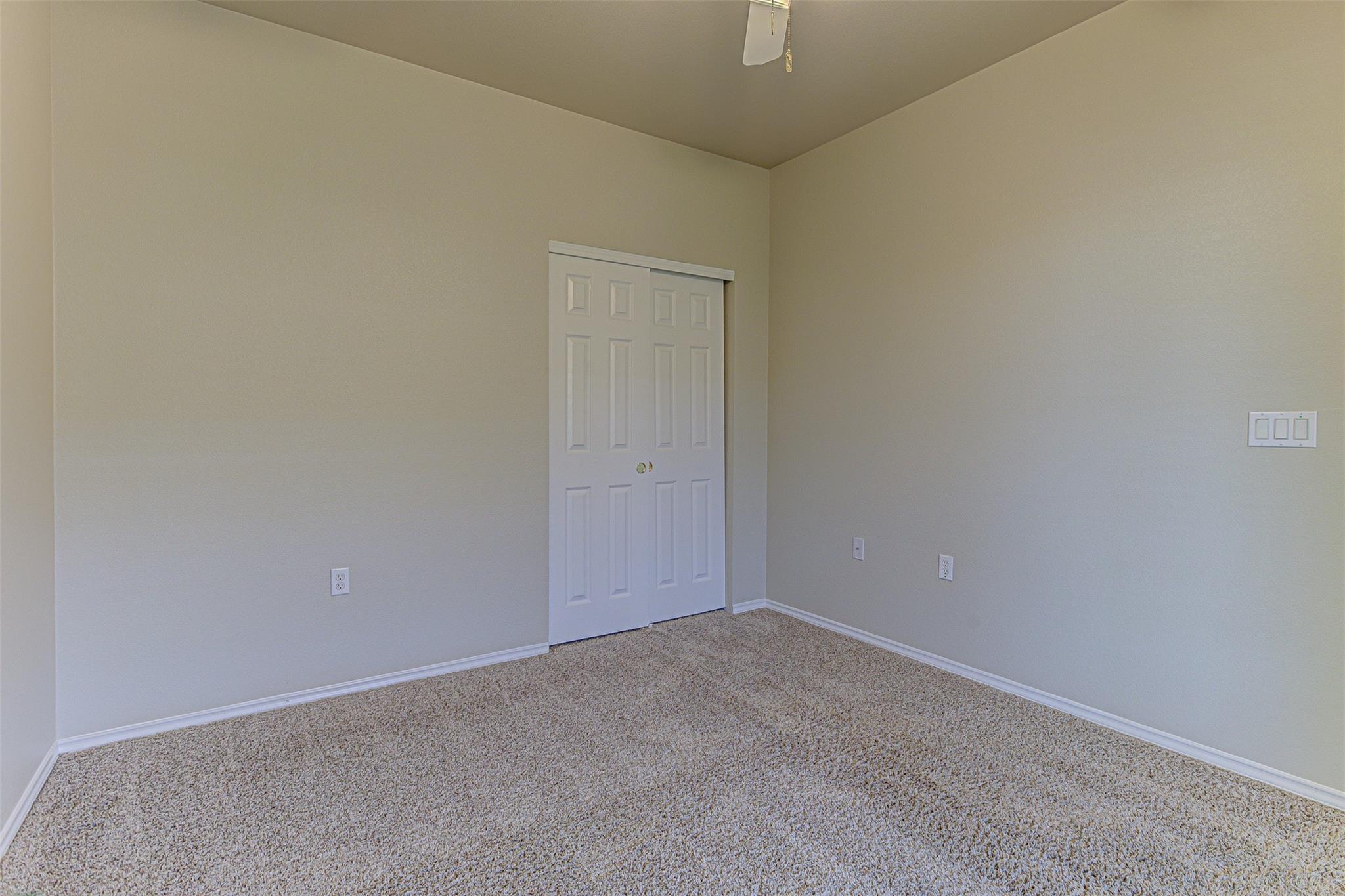 401 Bonham Loop Property Photo 30