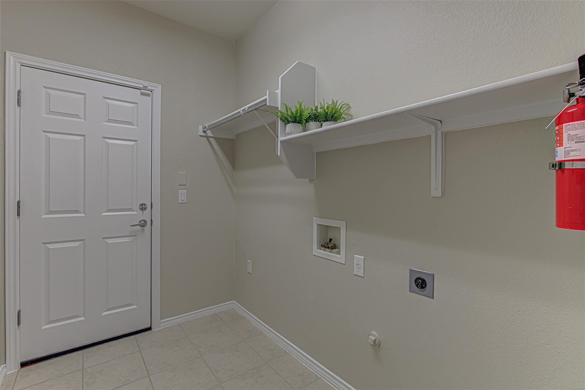 401 Bonham Loop Property Photo 32