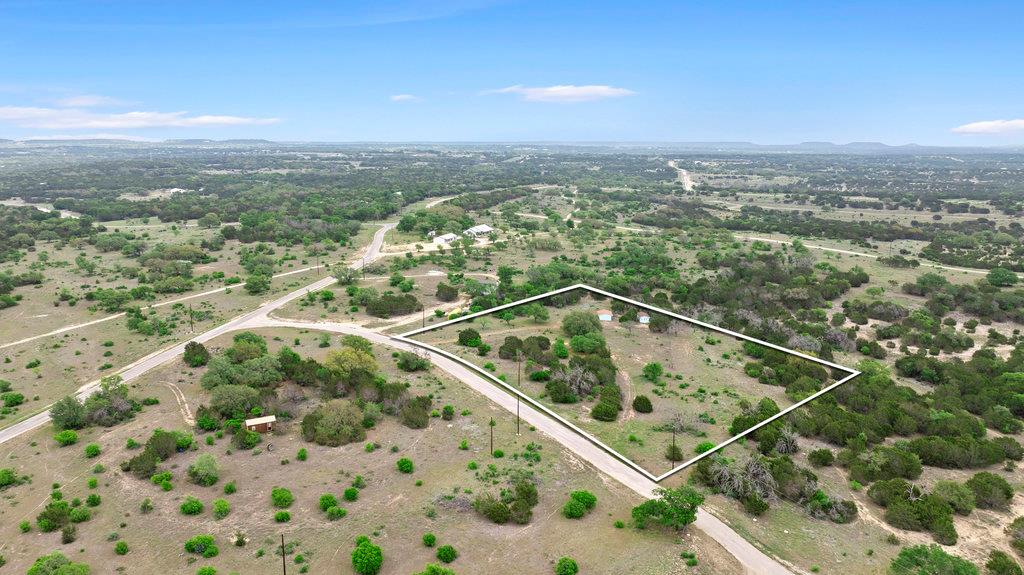 107 Estates Dr Property Photo