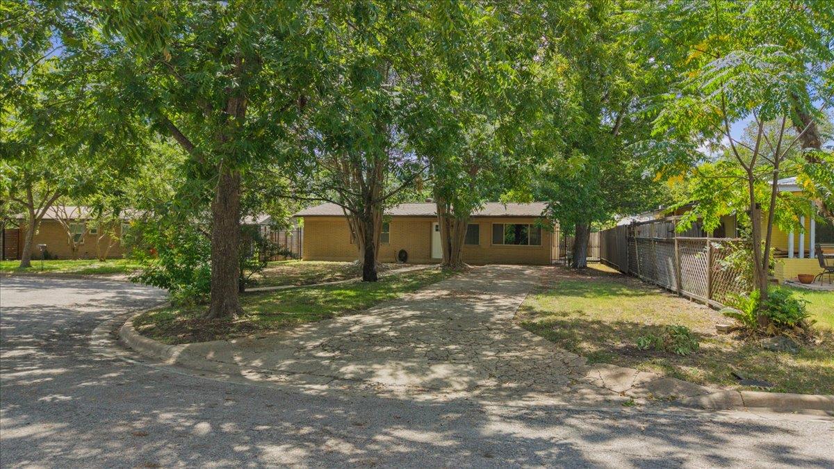 7604 Robalo Rd Property Photo 3